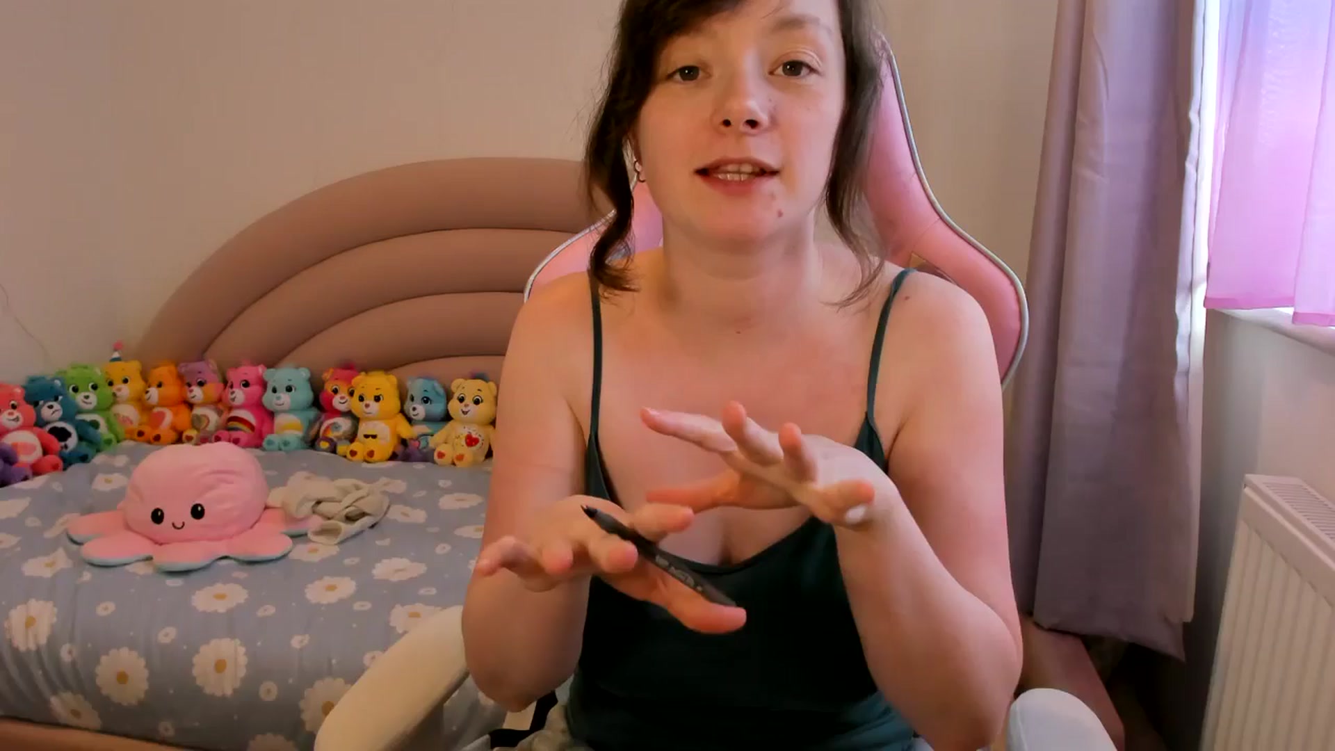 Gallery image thumbnail from JessieBear_'s myfreecams stream on, 02/22/2026, 14:59 image 1 of 20