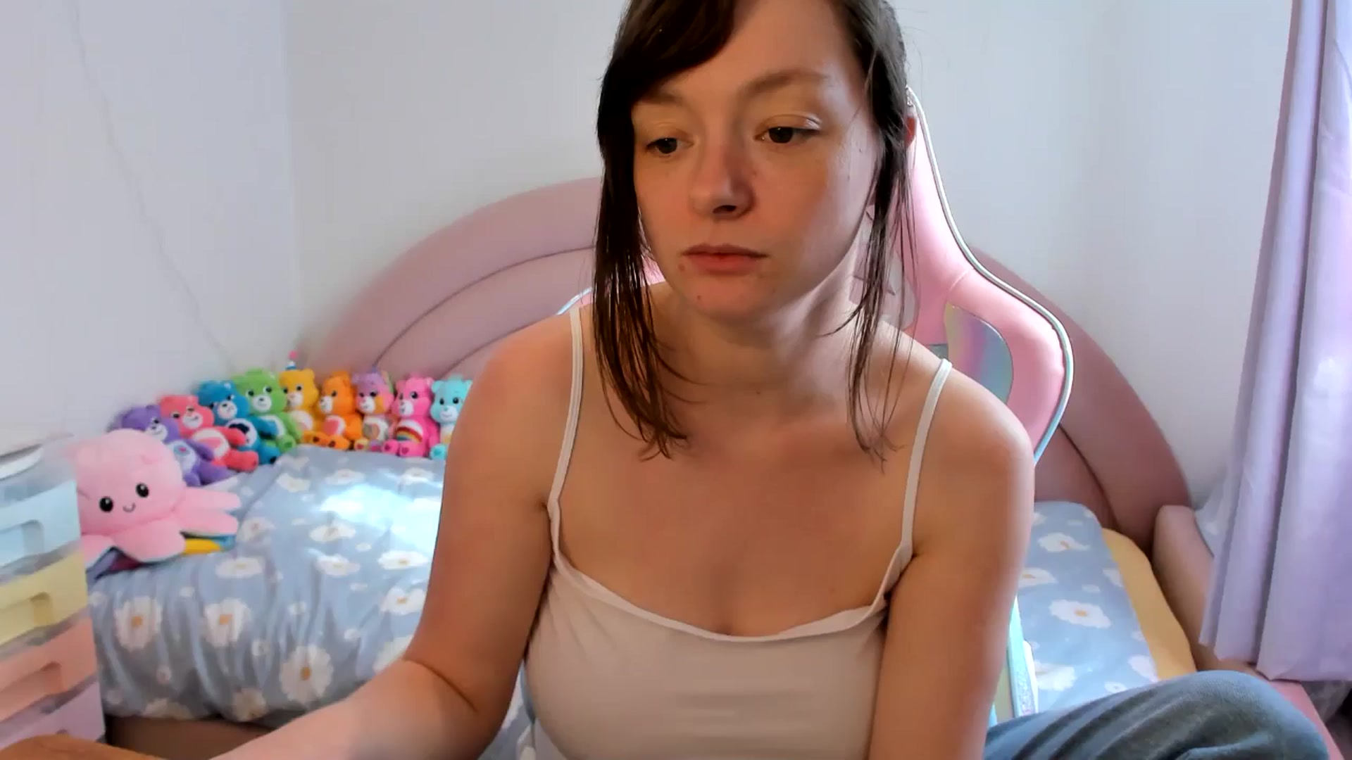 Gallery image thumbnail from JessieBear_'s myfreecams stream on, 04/11/2026, 09:55 image 13 of 20