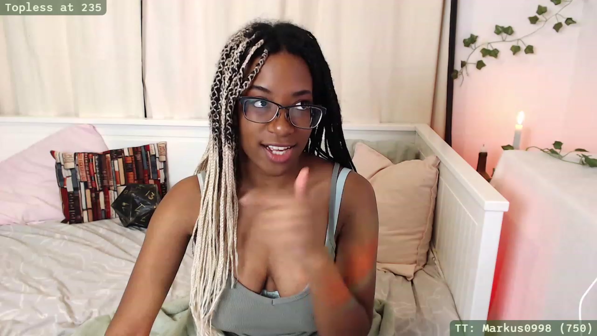 Gallery image thumbnail from JessieDames's myfreecams stream on, 11/29/2022, 24:54 image 13 of 20