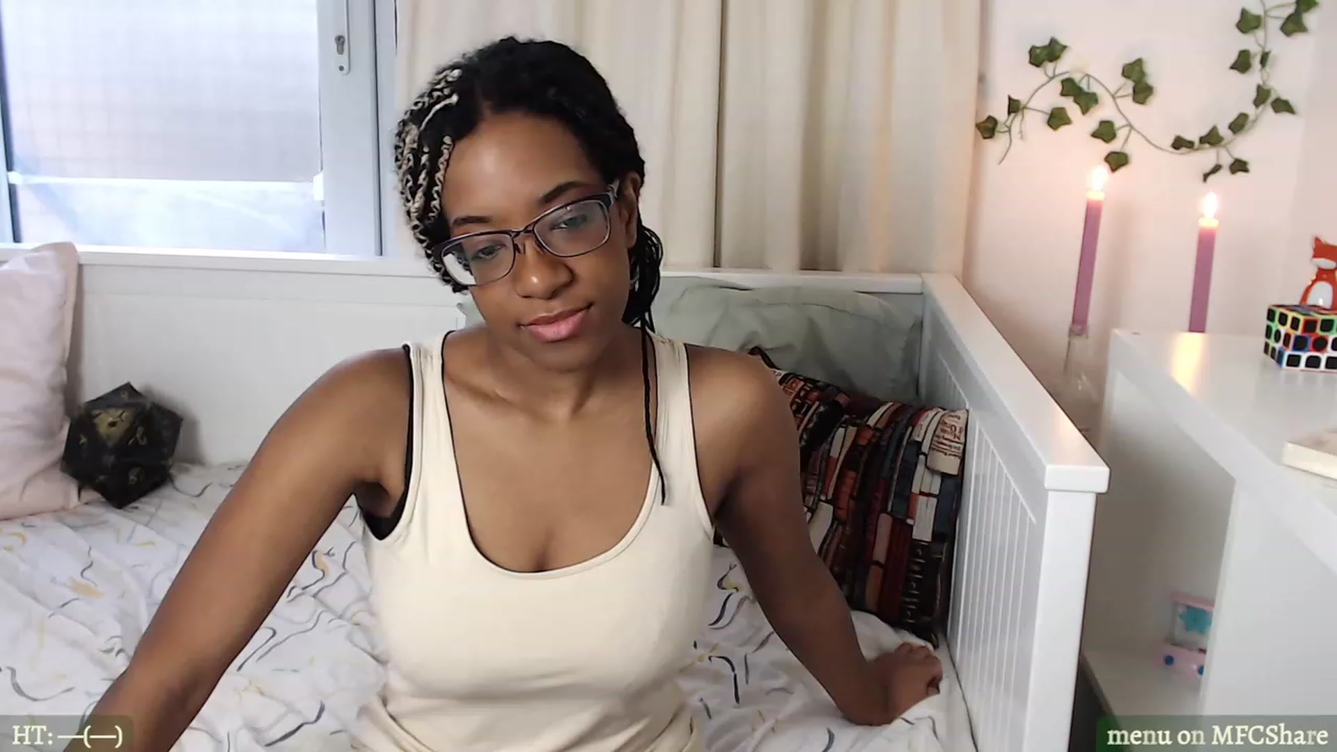 Gallery image thumbnail from JessieDames's myfreecams stream on, 12/06/2022, 16:16 image 4 of 20