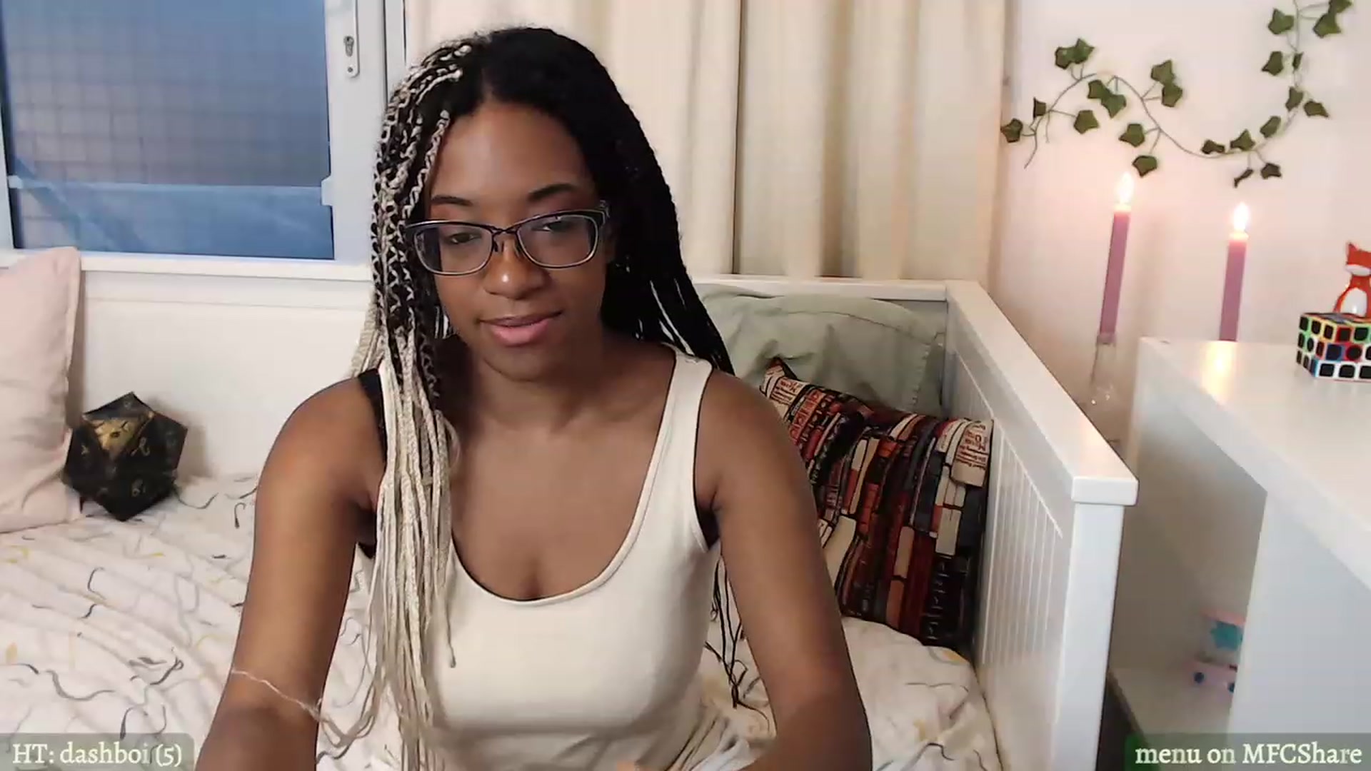 Gallery image thumbnail from JessieDames's myfreecams stream on, 12/06/2022, 16:16 image 14 of 20