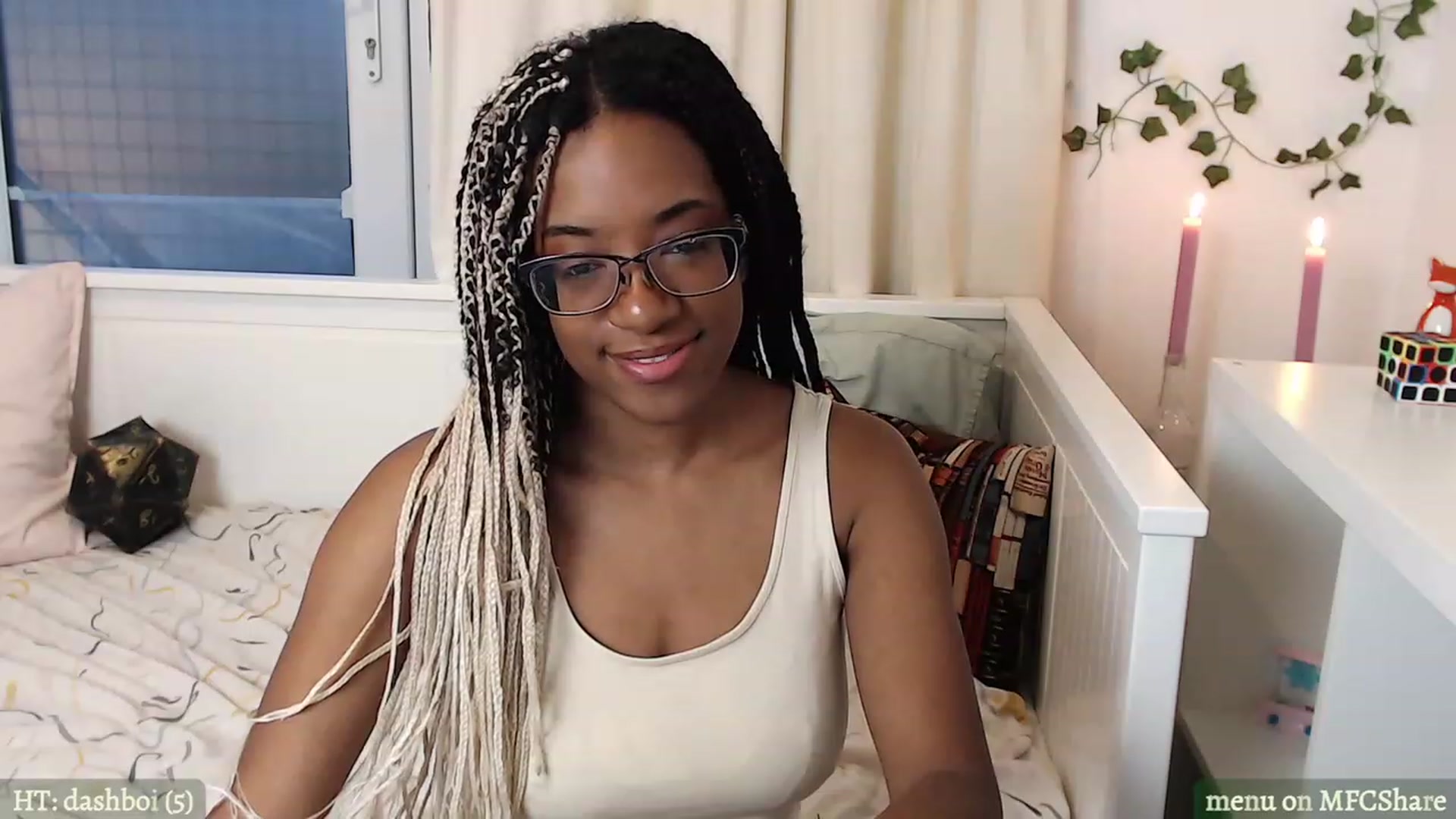 Gallery image thumbnail from JessieDames's myfreecams stream on, 12/06/2022, 16:16 image 15 of 20