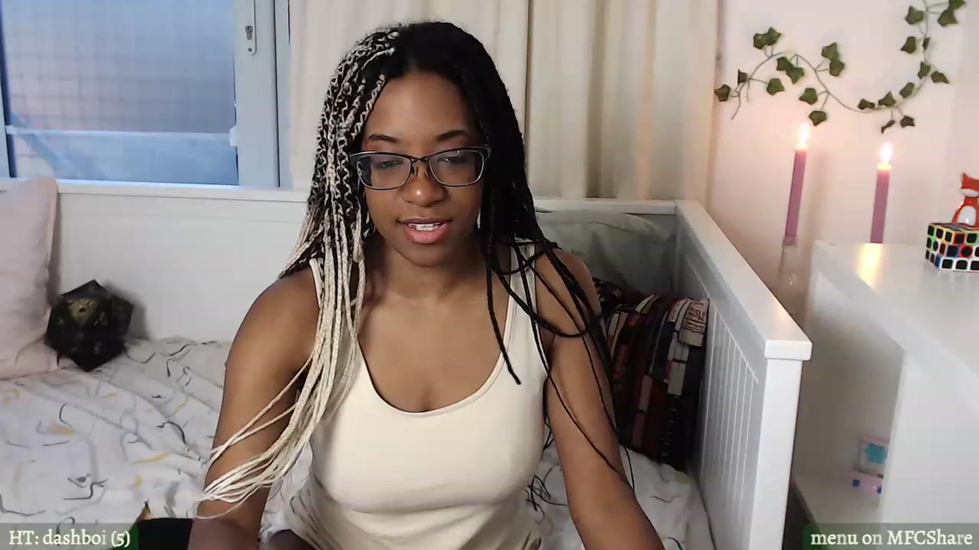 Gallery image thumbnail from JessieDames's myfreecams stream on, 12/06/2022, 16:16 image 11 of 20