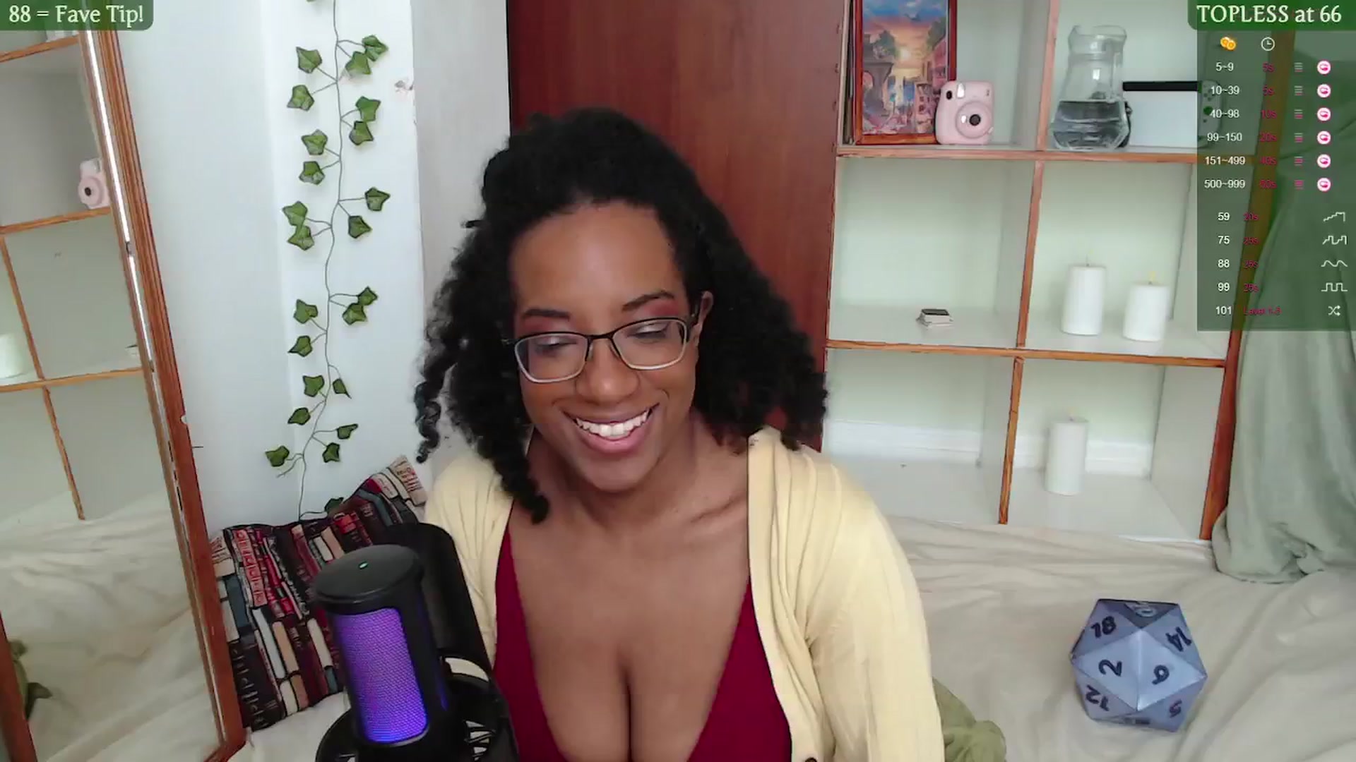 Gallery image thumbnail from JessieDames's myfreecams stream on, 04/29/2024, 14:06 image 11 of 20
