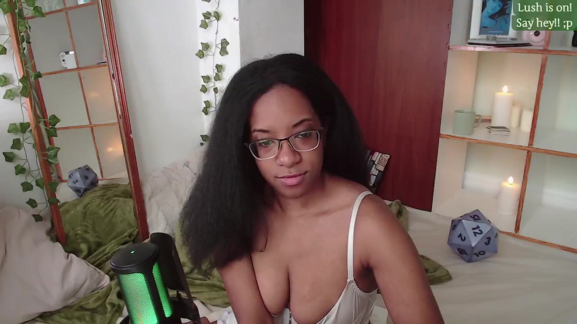 Gallery image thumbnail from JessieDames's myfreecams stream on, 05/14/2024, 16:01 image 6 of 20
