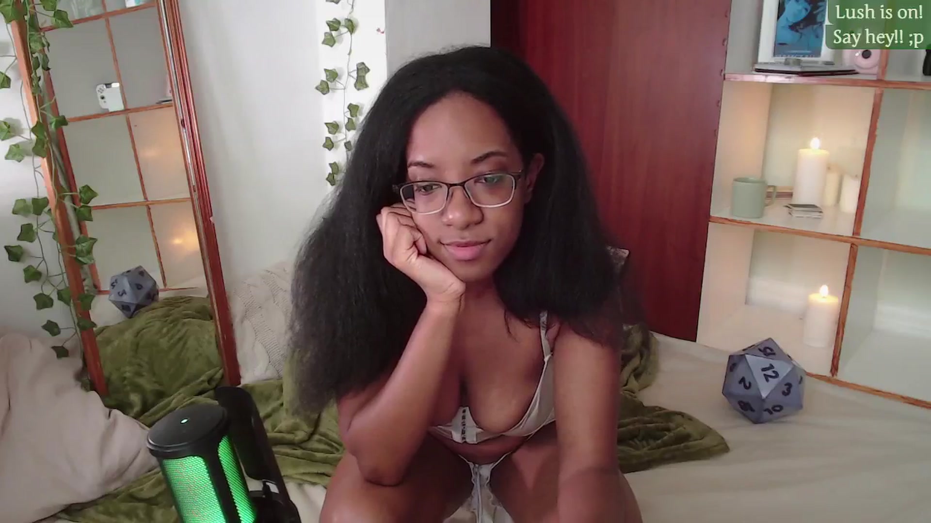 Gallery image thumbnail from JessieDames's myfreecams stream on, 05/14/2024, 16:01 image 3 of 20