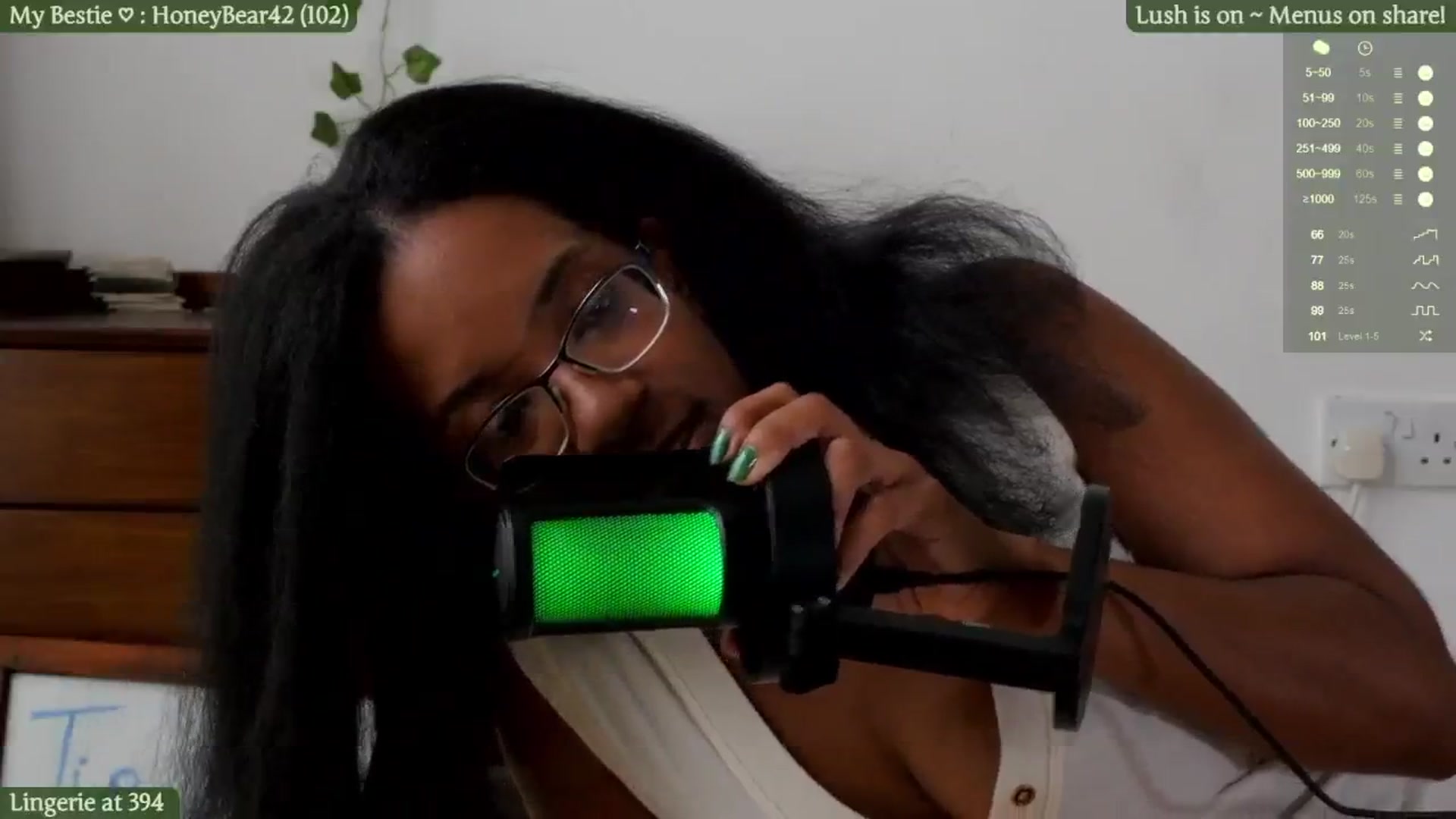 Gallery image thumbnail from JessieDames's myfreecams stream on, 06/11/2024, 17:39 image 12 of 20