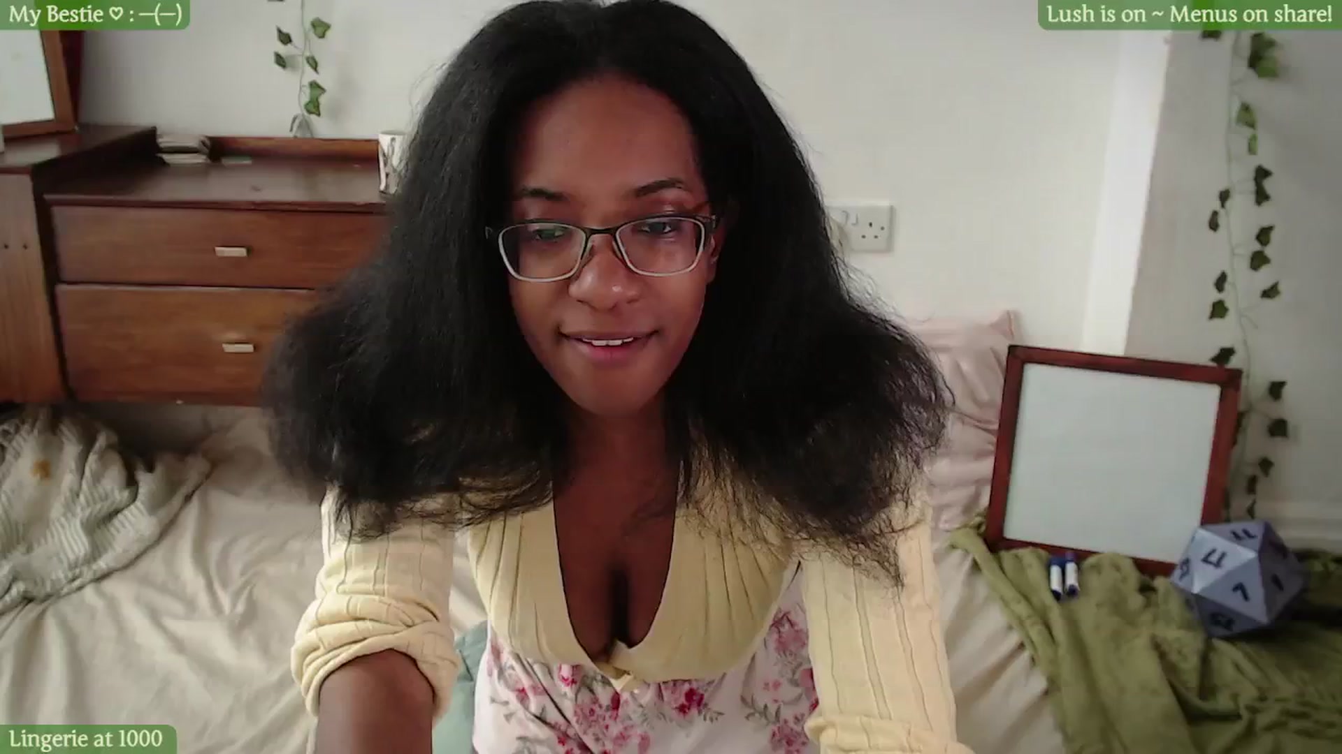 Gallery image thumbnail from JessieDames's myfreecams stream on, 06/11/2024, 17:39 image 3 of 20