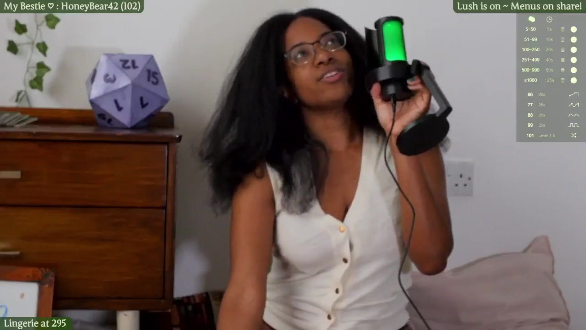 Gallery image thumbnail from JessieDames's myfreecams stream on, 06/11/2024, 17:39 image 14 of 20