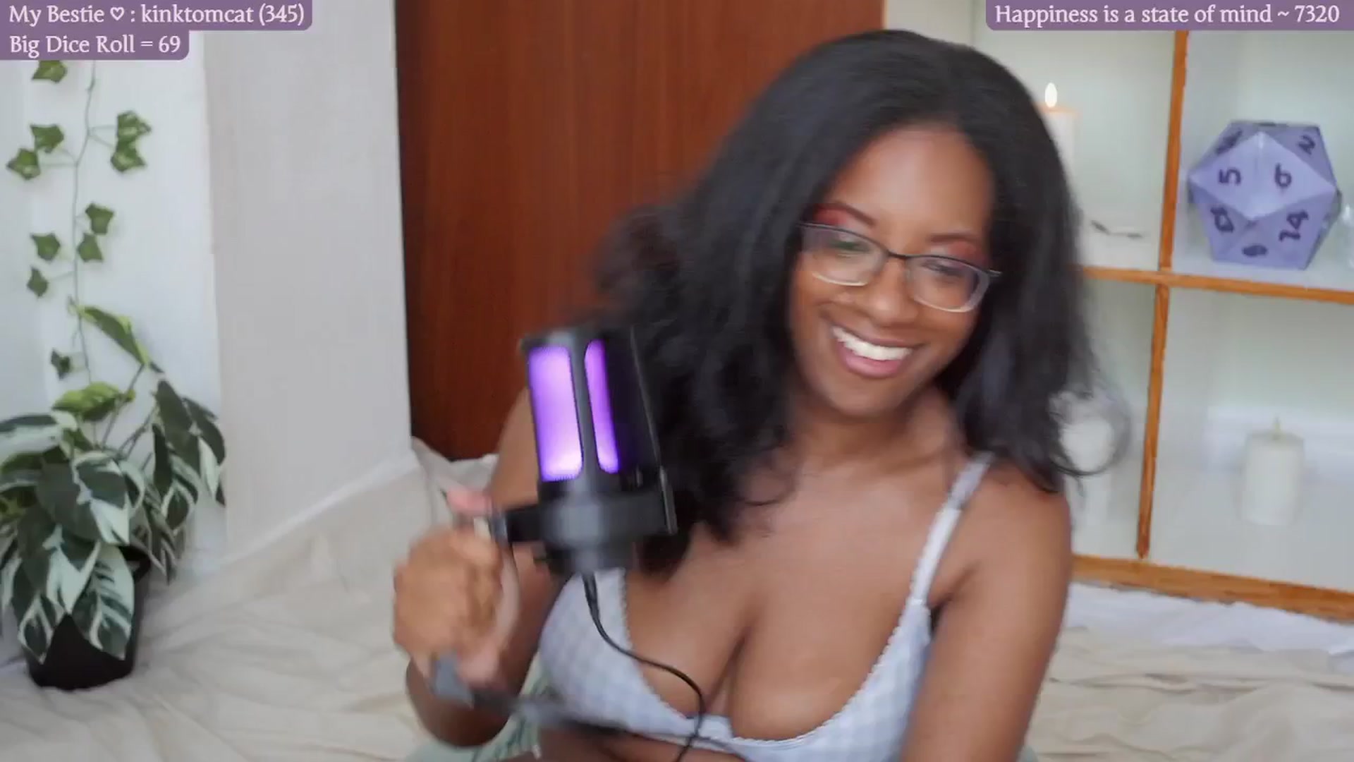 Gallery image thumbnail from JessieDames's myfreecams stream on, 07/18/2024, 17:26 image 18 of 20