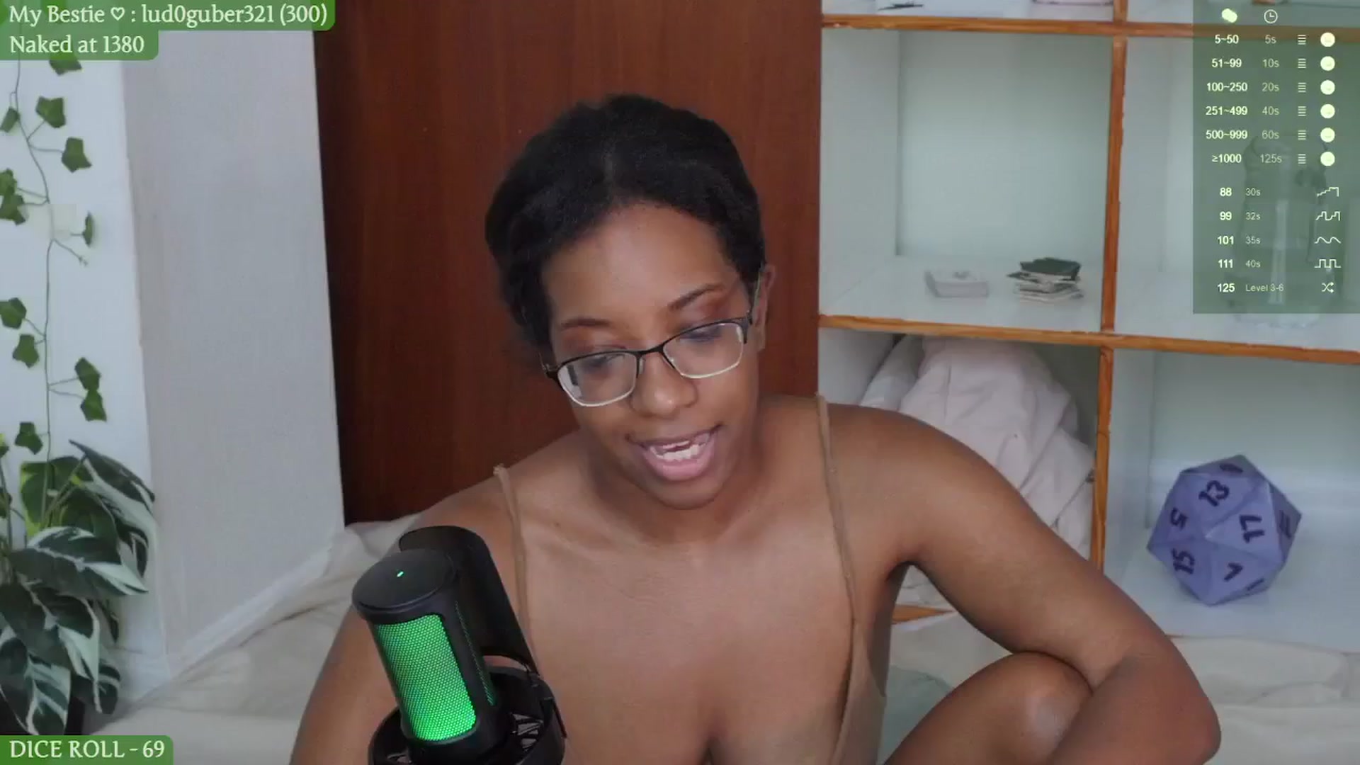 Gallery image thumbnail from JessieDames's myfreecams stream on, 07/30/2024, 15:59 image 7 of 20