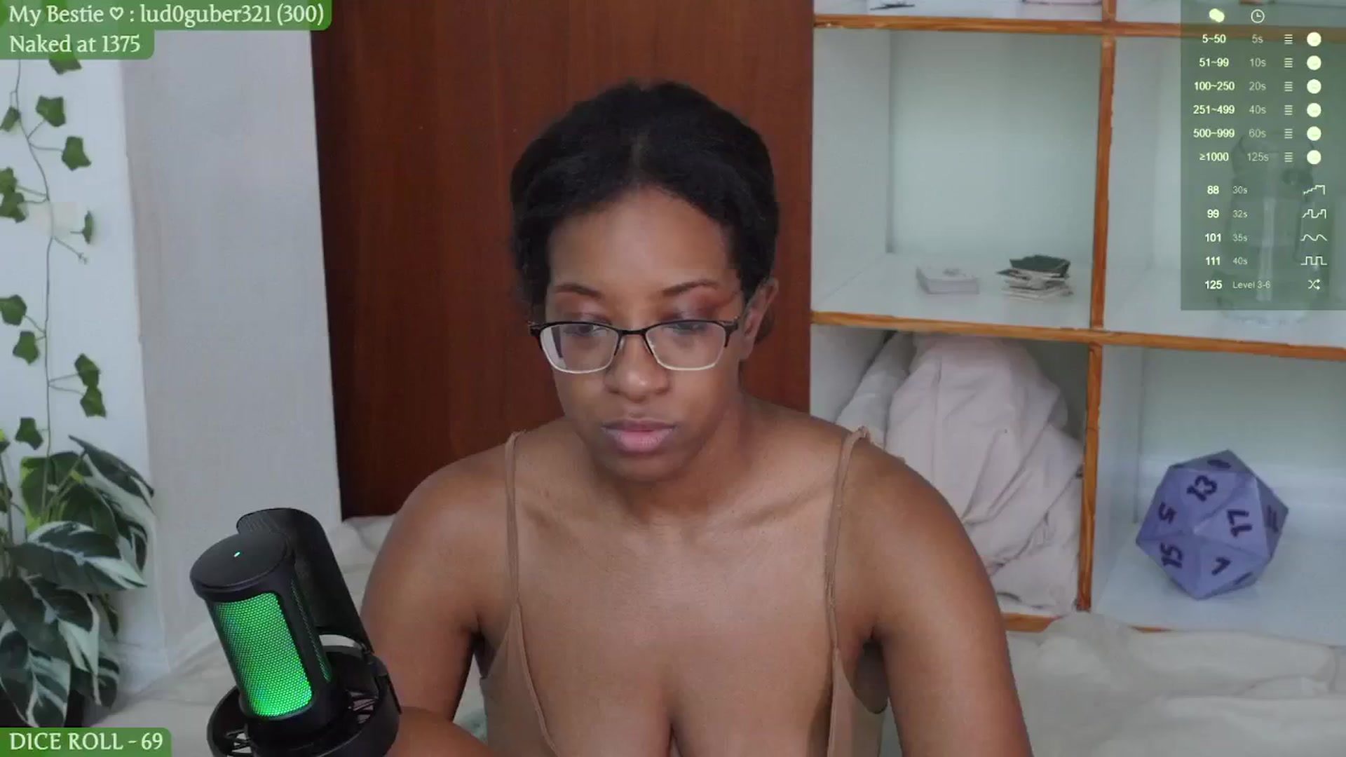 Gallery image thumbnail from JessieDames's myfreecams stream on, 07/30/2024, 15:59 image 14 of 20