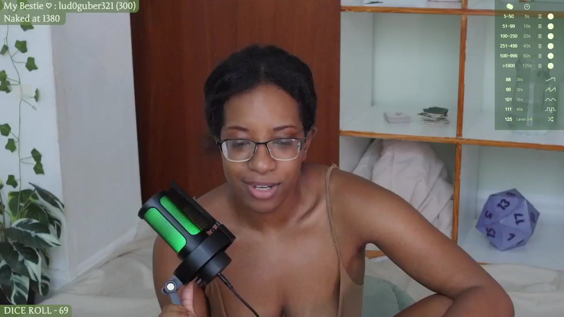 Gallery image thumbnail from JessieDames's myfreecams stream on, 07/30/2024, 15:59 image 6 of 20