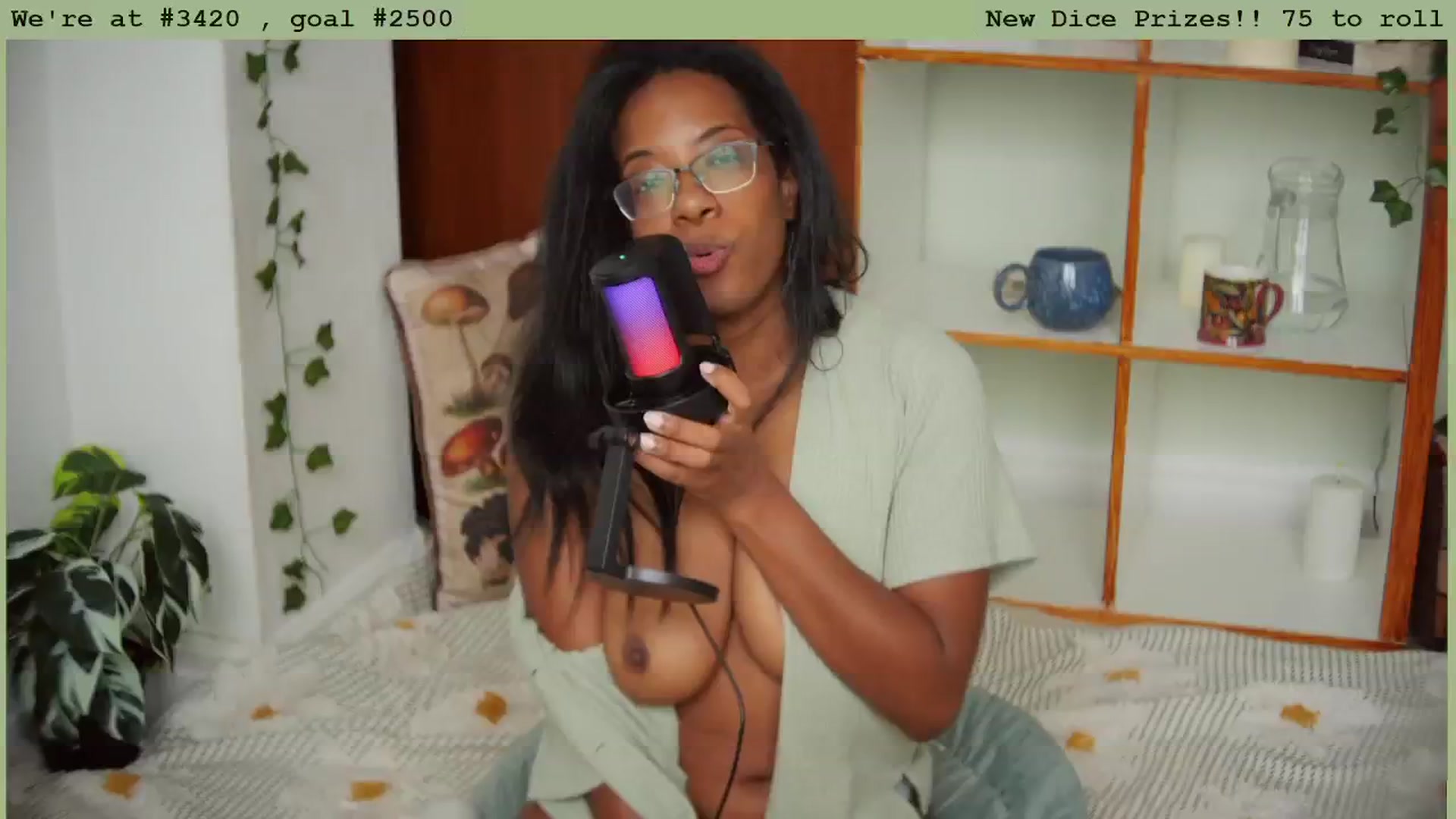 Gallery image thumbnail from JessieDames's myfreecams stream on, 09/09/2024, 16:20 image 17 of 20