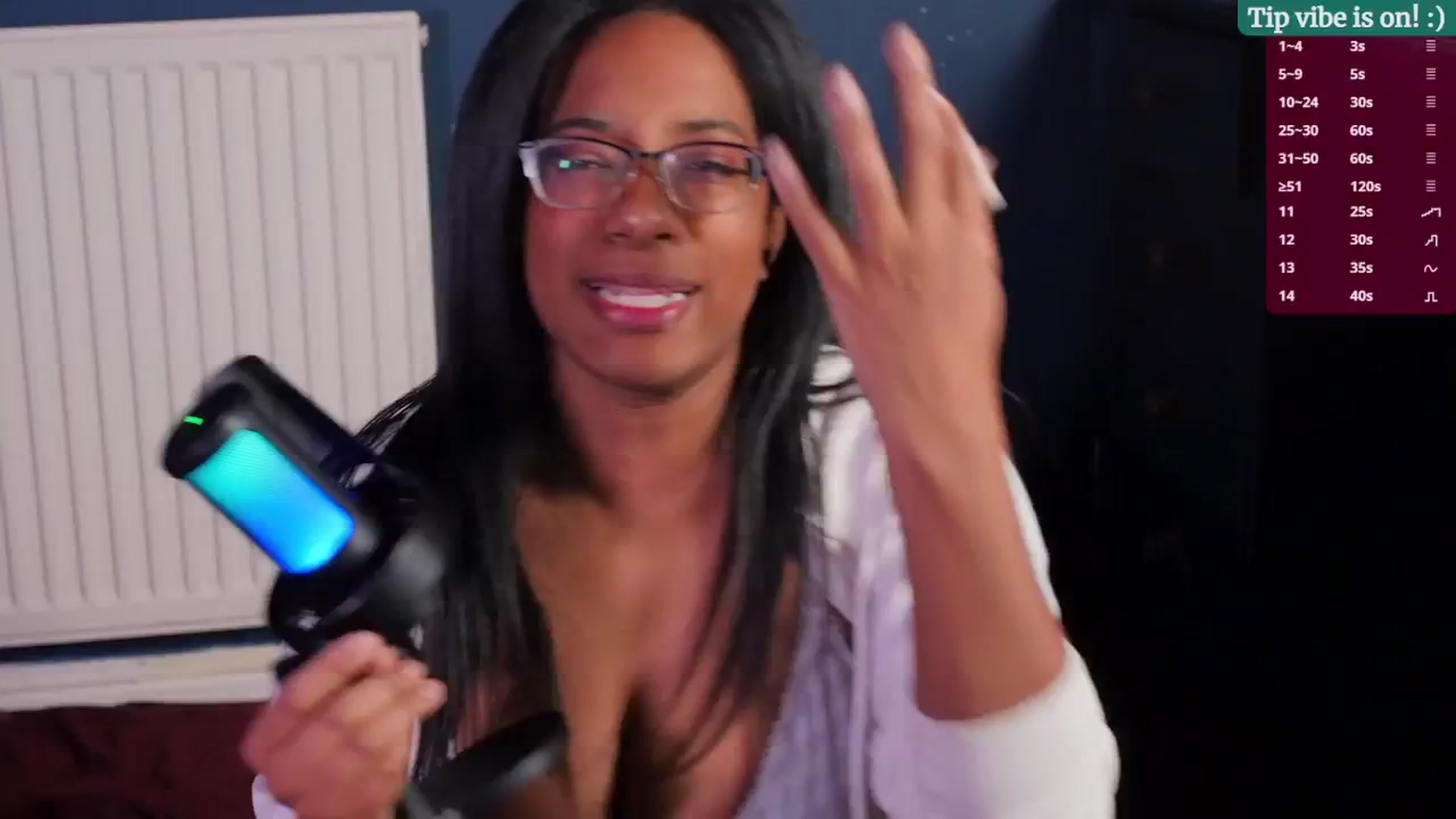 Gallery image thumbnail from JessieDames's myfreecams stream on, 03/03/2025, 19:05 image 9 of 20