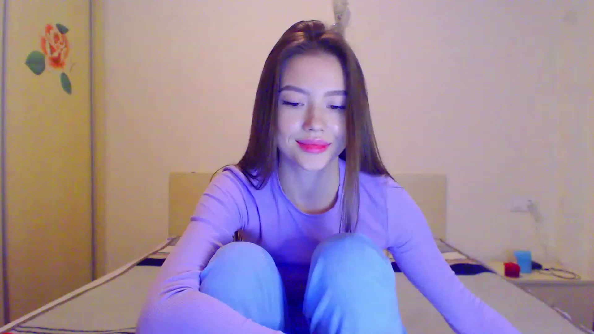 Gallery image thumbnail from Jessie_Bunny's myfreecams stream on, 12/25/2022, 21:08 image 8 of 20