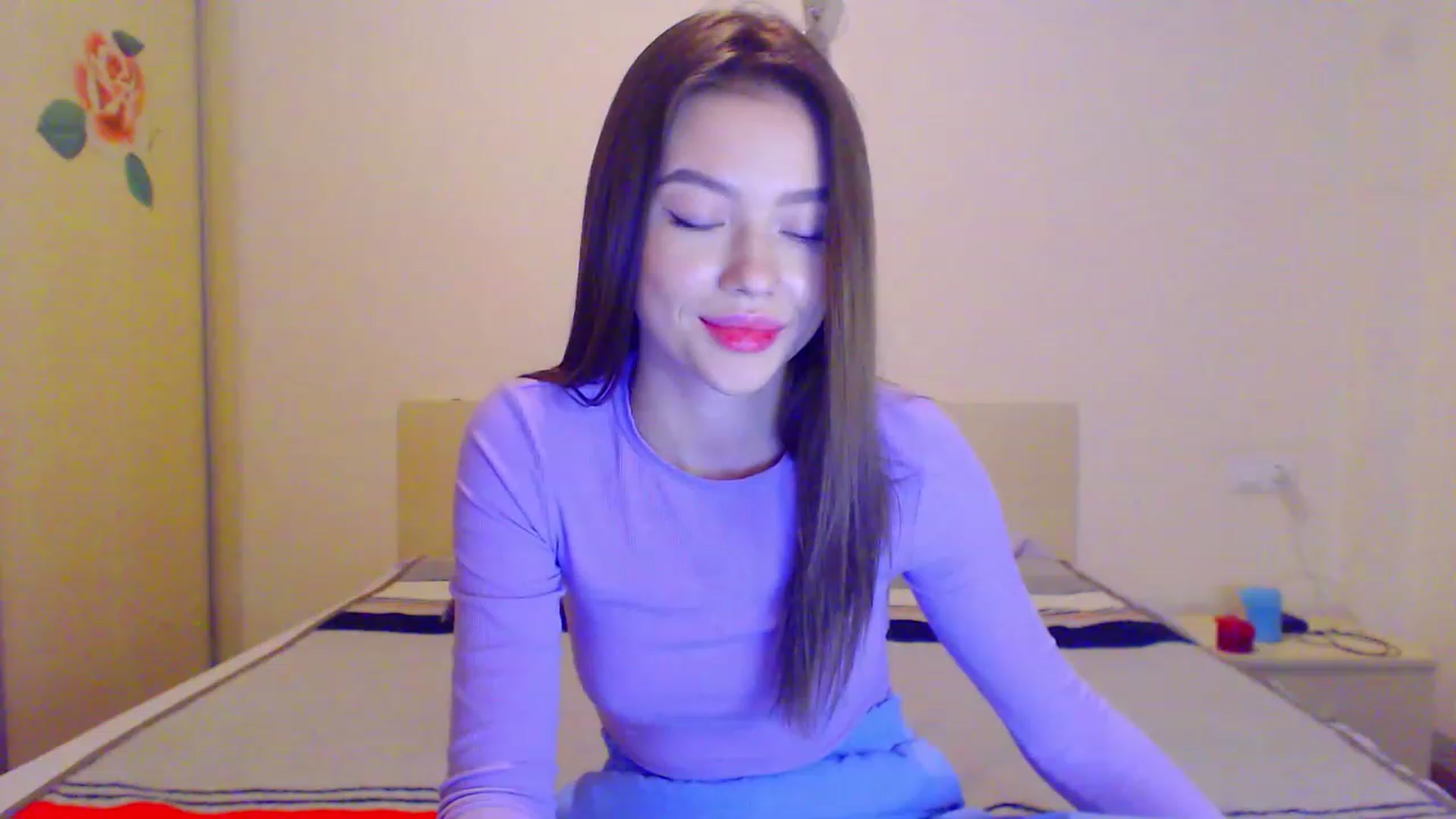 Gallery image thumbnail from Jessie_Bunny's myfreecams stream on, 12/25/2022, 21:08 image 18 of 20