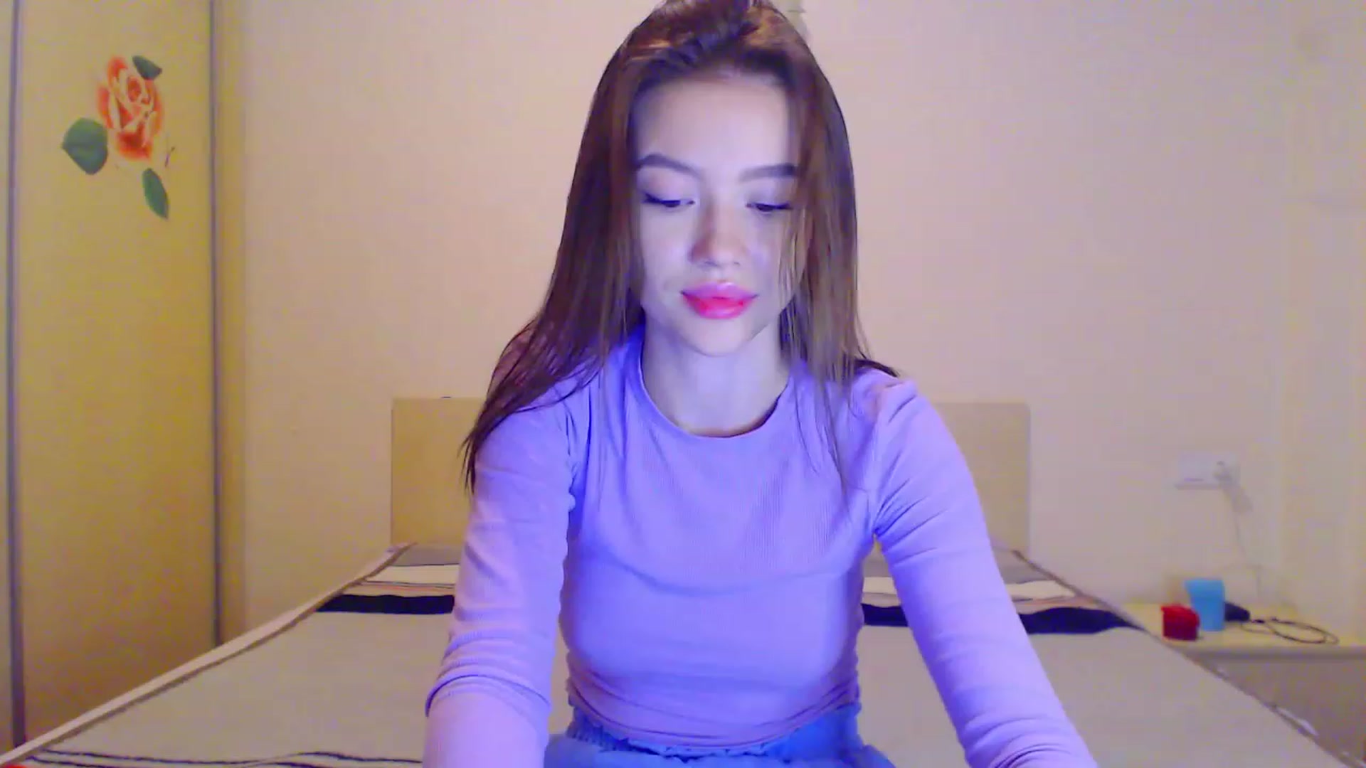 Gallery image thumbnail from Jessie_Bunny's myfreecams stream on, 12/25/2022, 21:08 image 1 of 20