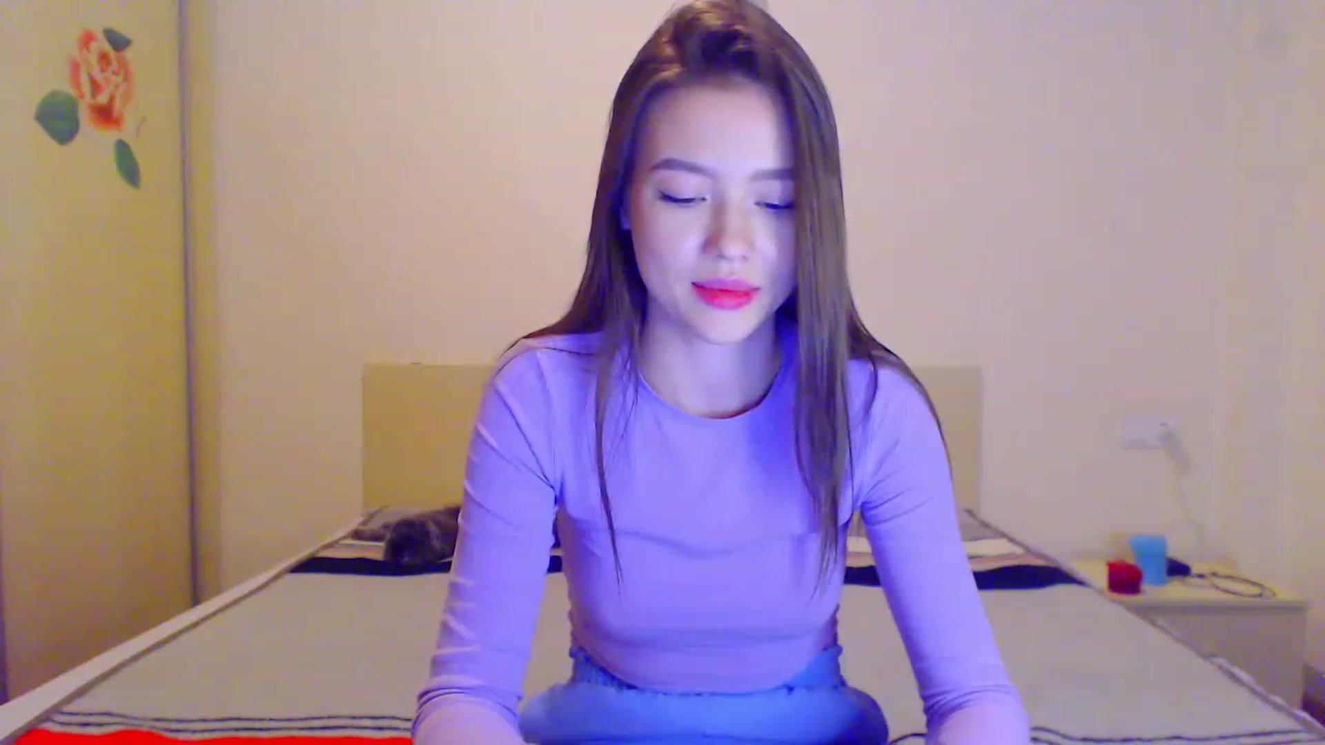 Gallery image thumbnail from Jessie_Bunny's myfreecams stream on, 12/25/2022, 21:08 image 19 of 20