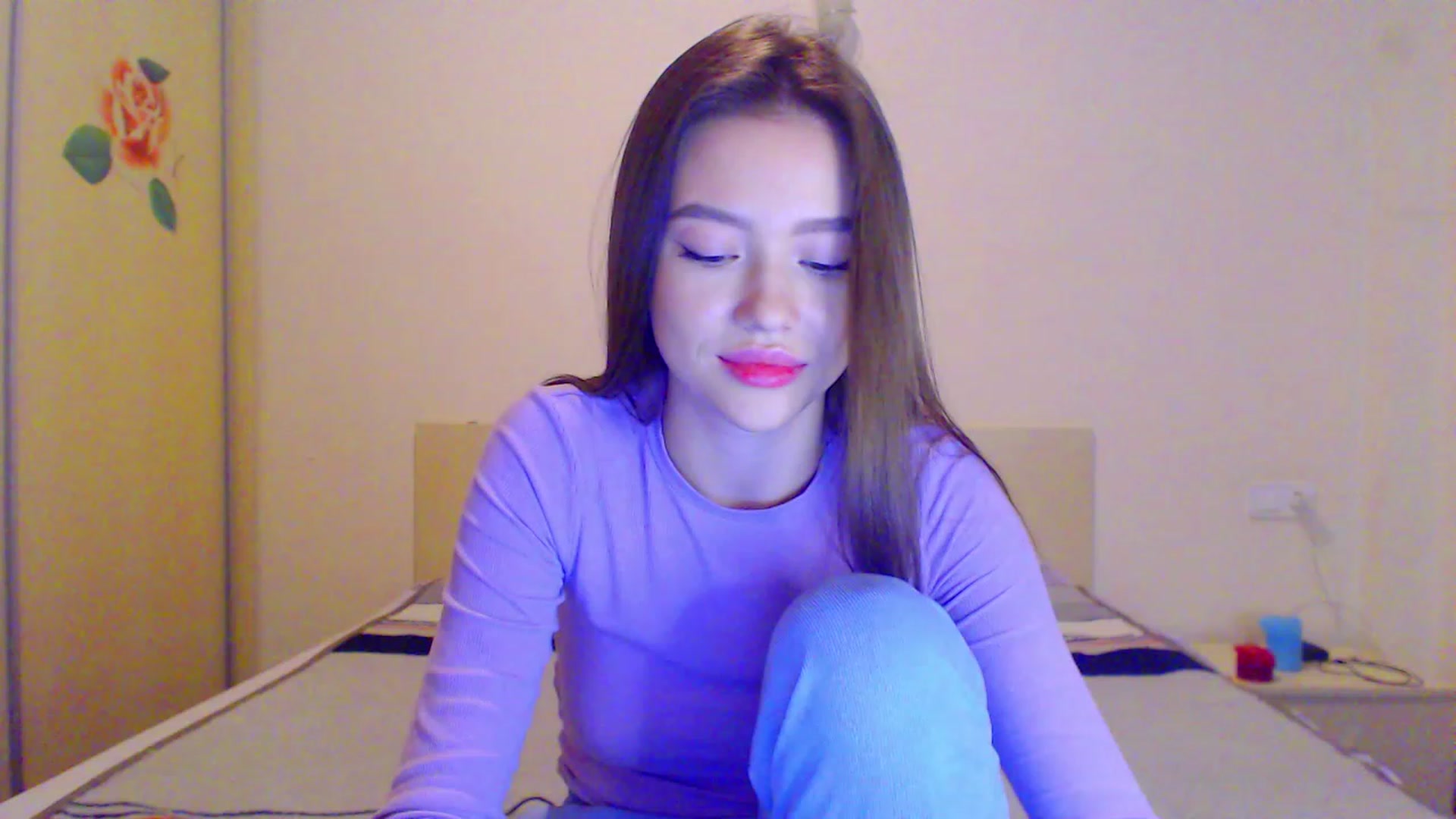 Gallery image thumbnail from Jessie_Bunny's myfreecams stream on, 12/25/2022, 21:08 image 15 of 20