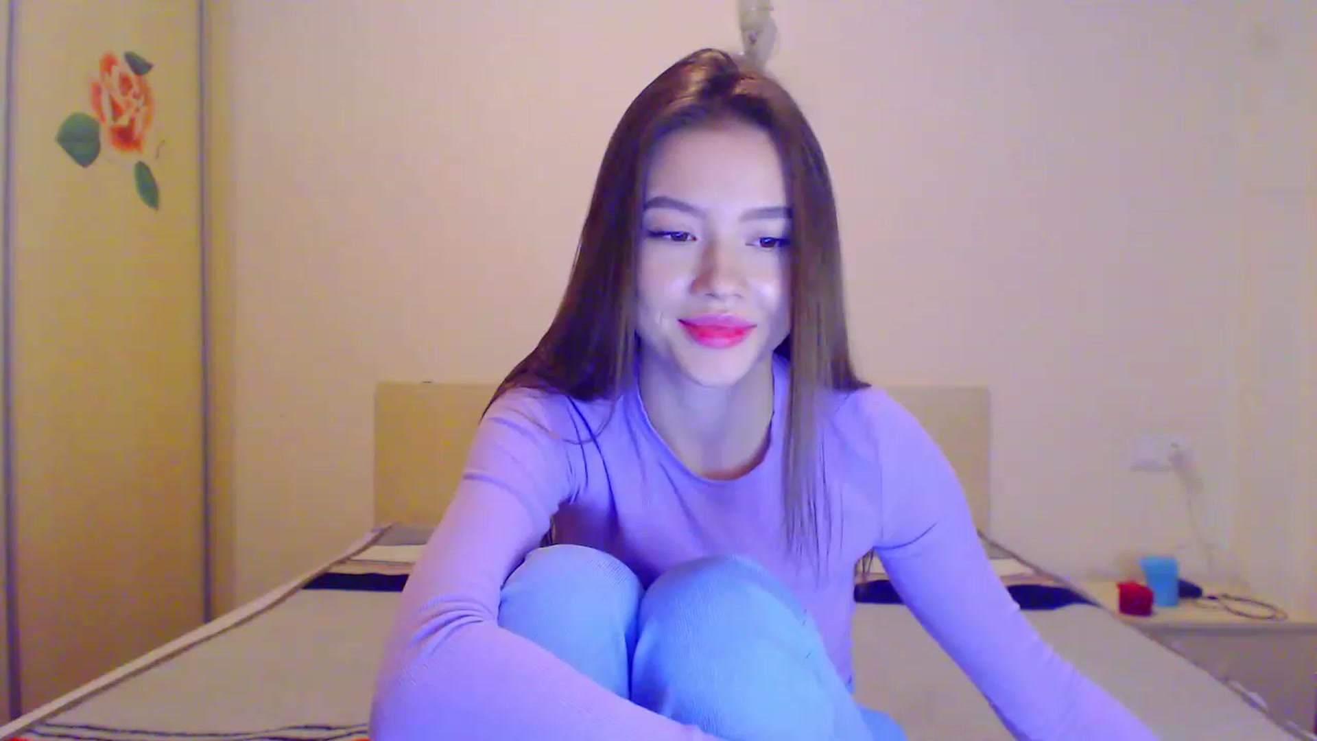 Gallery image thumbnail from Jessie_Bunny's myfreecams stream on, 12/25/2022, 21:08 image 9 of 20