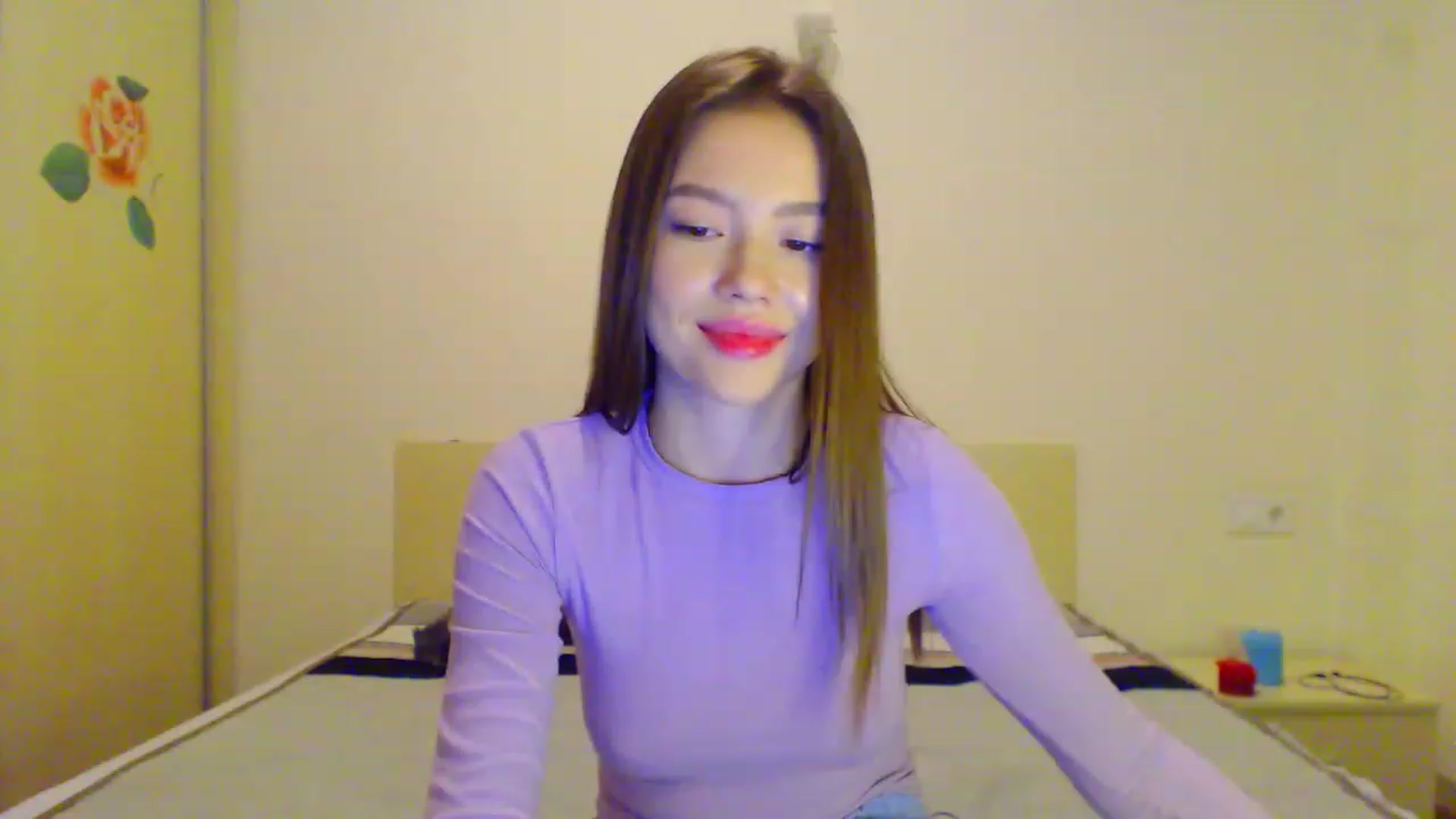 Gallery image thumbnail from Jessie_Bunny's myfreecams stream on, 12/25/2022, 22:29 image 6 of 20