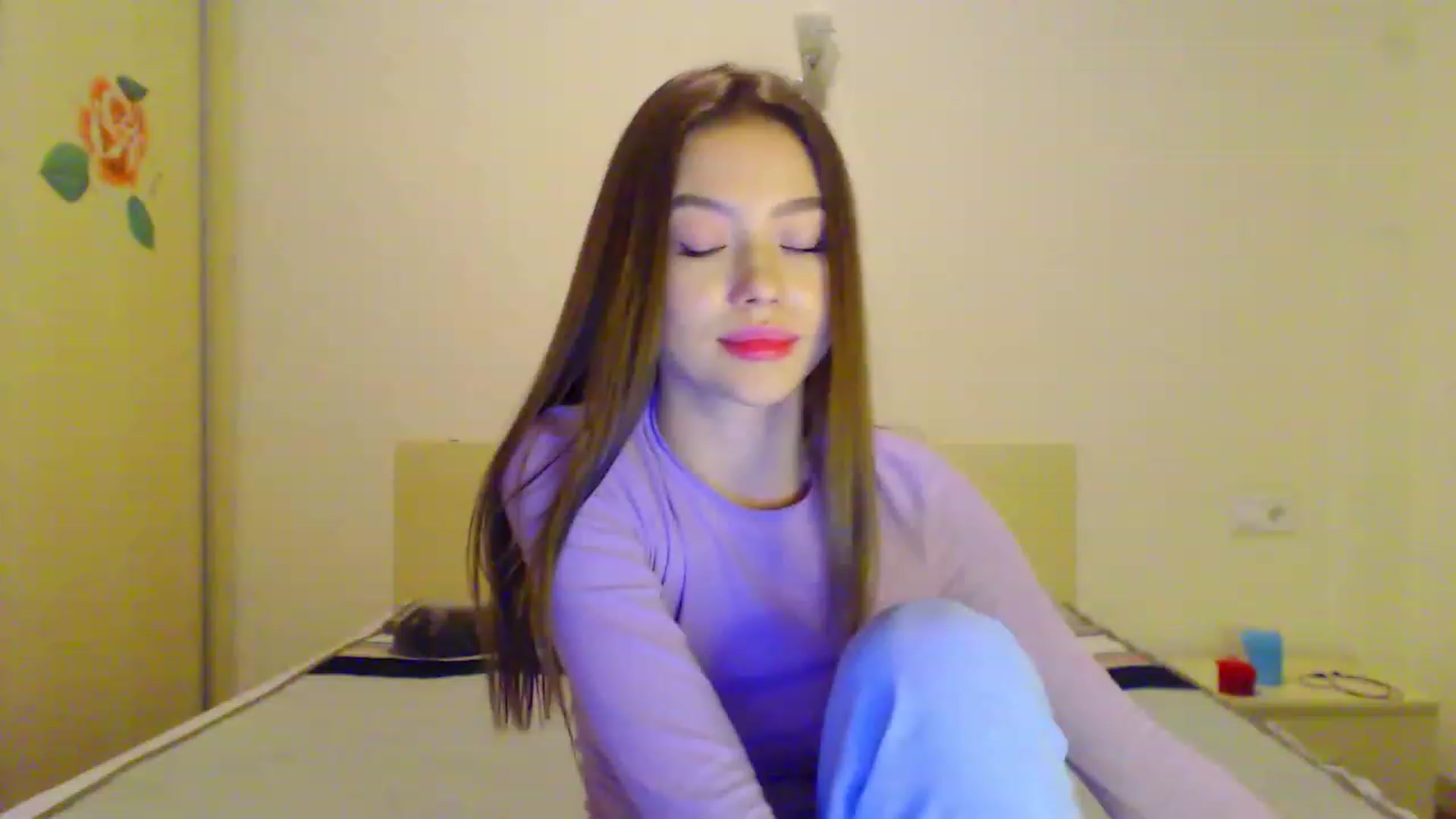 Gallery image thumbnail from Jessie_Bunny's myfreecams stream on, 12/25/2022, 22:29 image 3 of 20