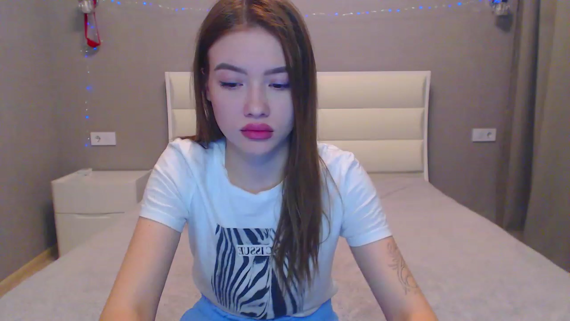 Gallery image thumbnail from Jessie_Bunny's myfreecams stream on, 02/18/2023, 18:55 image 7 of 20