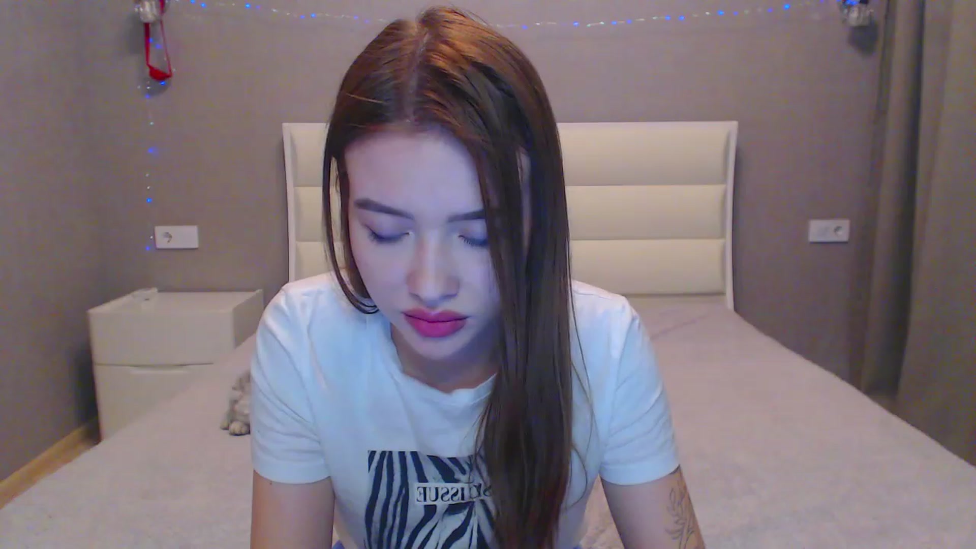 Gallery image thumbnail from Jessie_Bunny's myfreecams stream on, 02/18/2023, 18:55 image 16 of 20