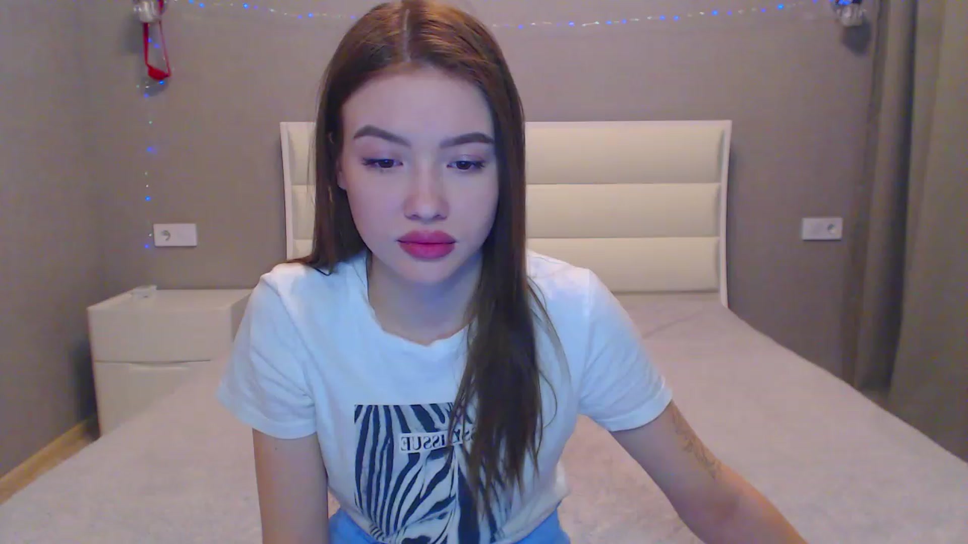 Gallery image thumbnail from Jessie_Bunny's myfreecams stream on, 02/18/2023, 18:55 image 8 of 20