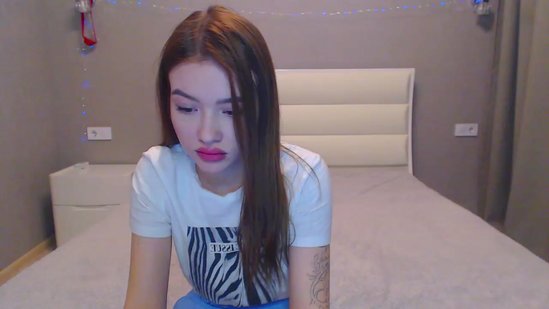Gallery image thumbnail from Jessie_Bunny's myfreecams stream on, 02/18/2023, 18:55 image 5 of 20
