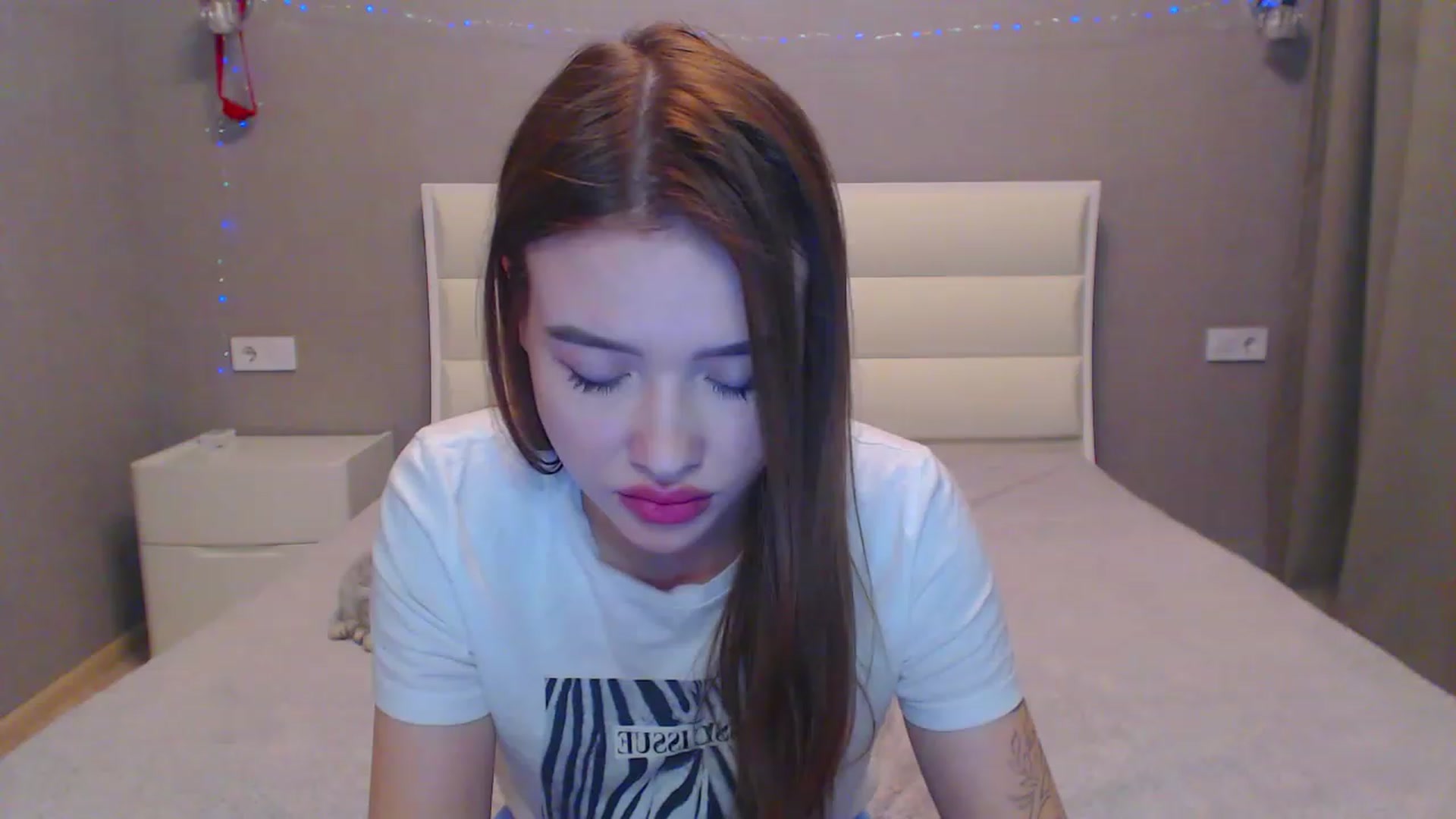 Gallery image thumbnail from Jessie_Bunny's myfreecams stream on, 02/18/2023, 18:55 image 17 of 20