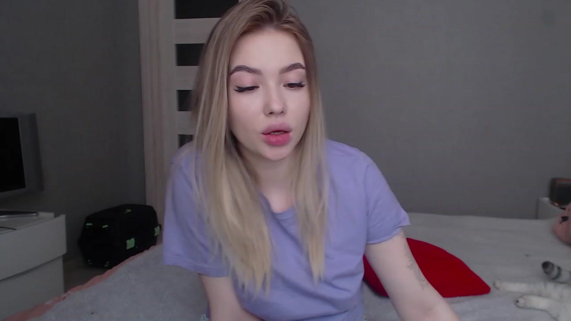 Gallery image thumbnail from Jessie_Bunny's myfreecams stream on, 06/07/2023, 12:54 image 2 of 20