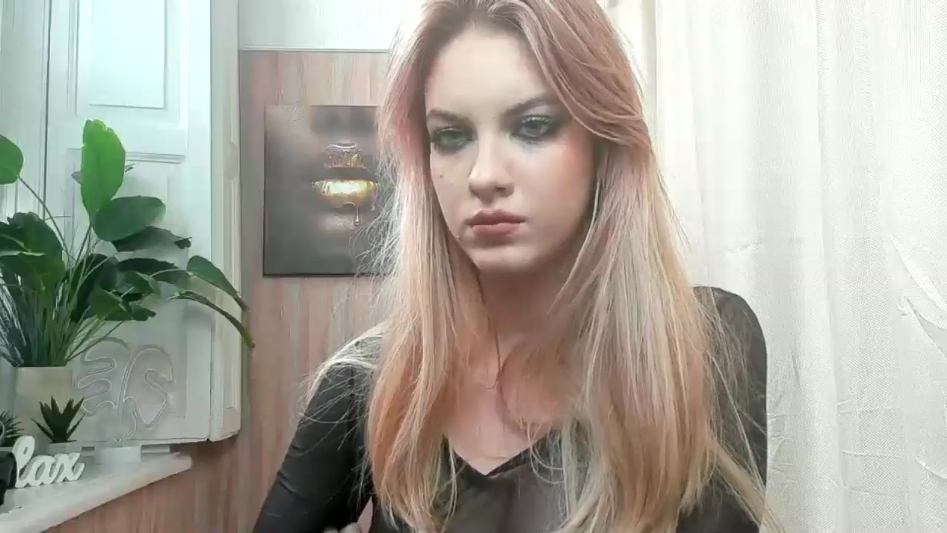 Gallery image thumbnail from Jessika's myfreecams stream on, 05/26/2024, 14:01 image 20 of 20