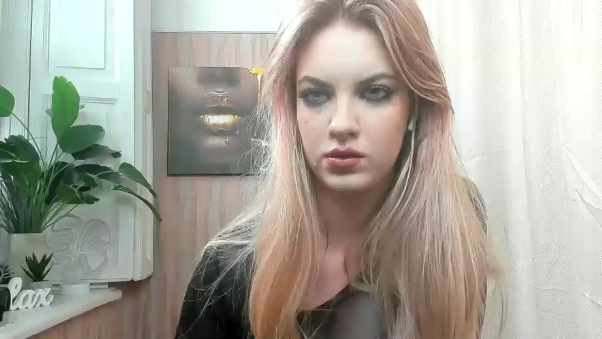 Gallery image thumbnail from Jessika's myfreecams stream on, 05/26/2024, 14:01 image 18 of 20