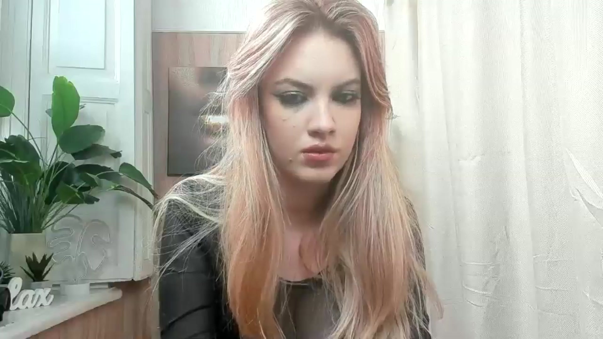 Gallery image thumbnail from Jessika's myfreecams stream on, 05/26/2024, 14:01 image 19 of 20