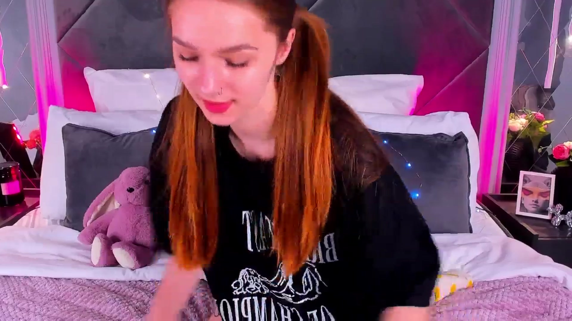 Gallery image thumbnail from Jessika18's myfreecams stream on, 04/26/2026, 14:08 image 9 of 20