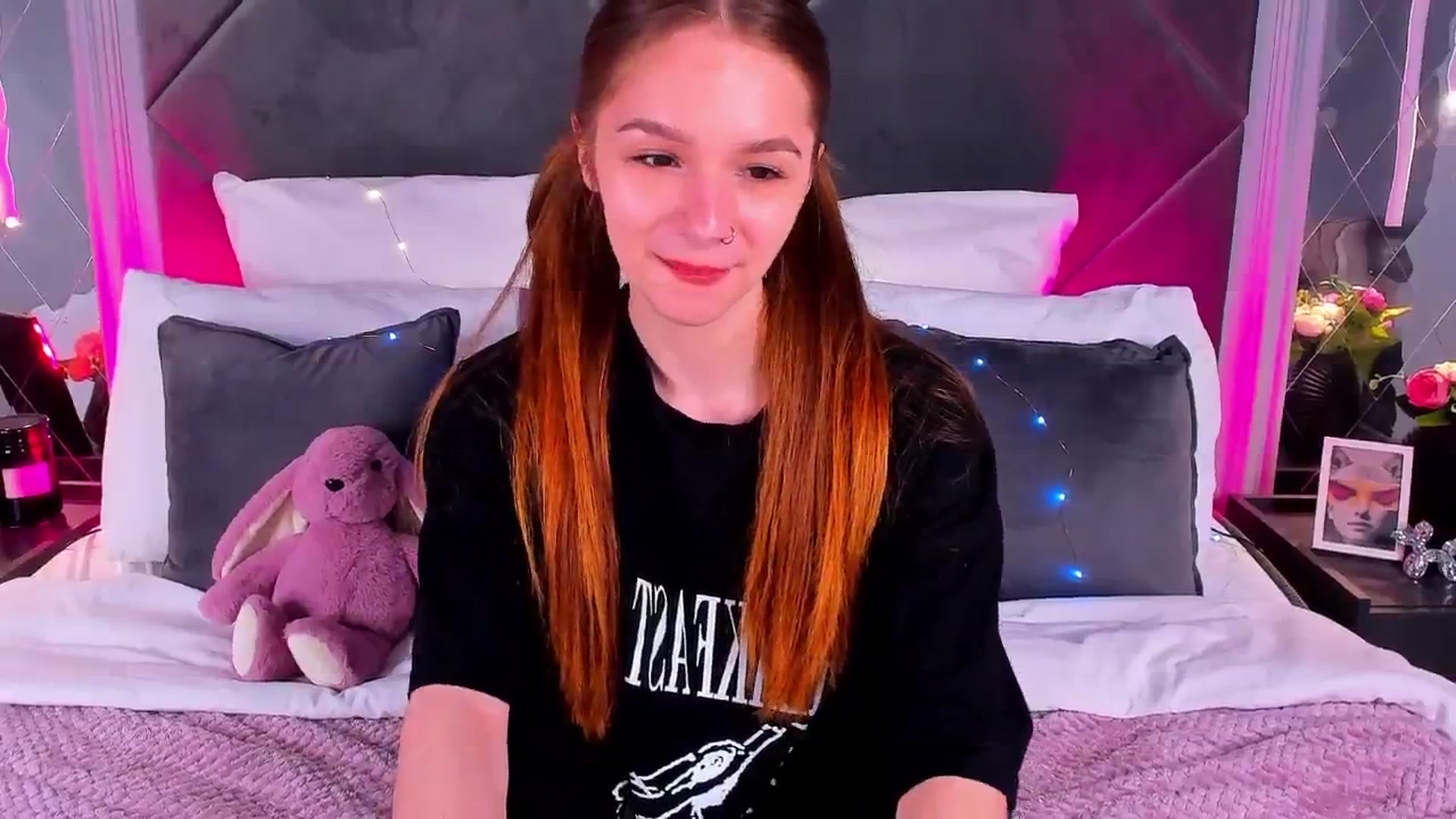 Gallery image thumbnail from Jessika18's myfreecams stream on, 04/26/2026, 14:08 image 15 of 20