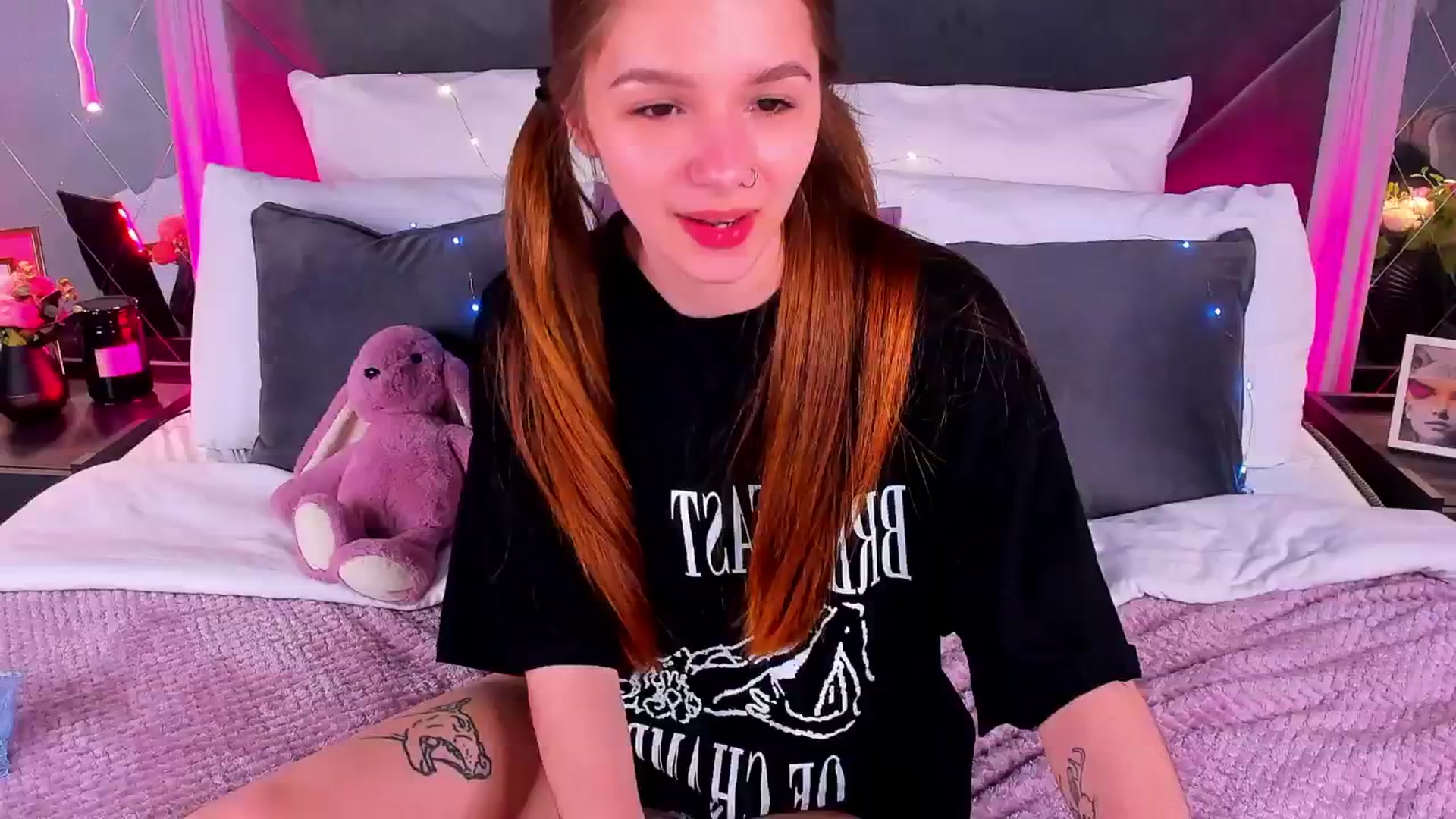 Gallery image thumbnail from Jessika18's myfreecams stream on, 04/26/2026, 16:38 image 8 of 20
