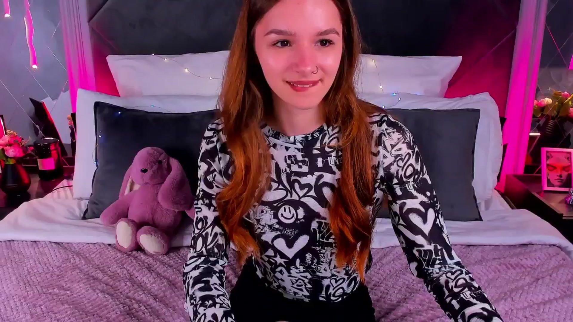 Gallery image thumbnail from Jessika18's myfreecams stream on, 04/28/2026, 13:18 image 8 of 20