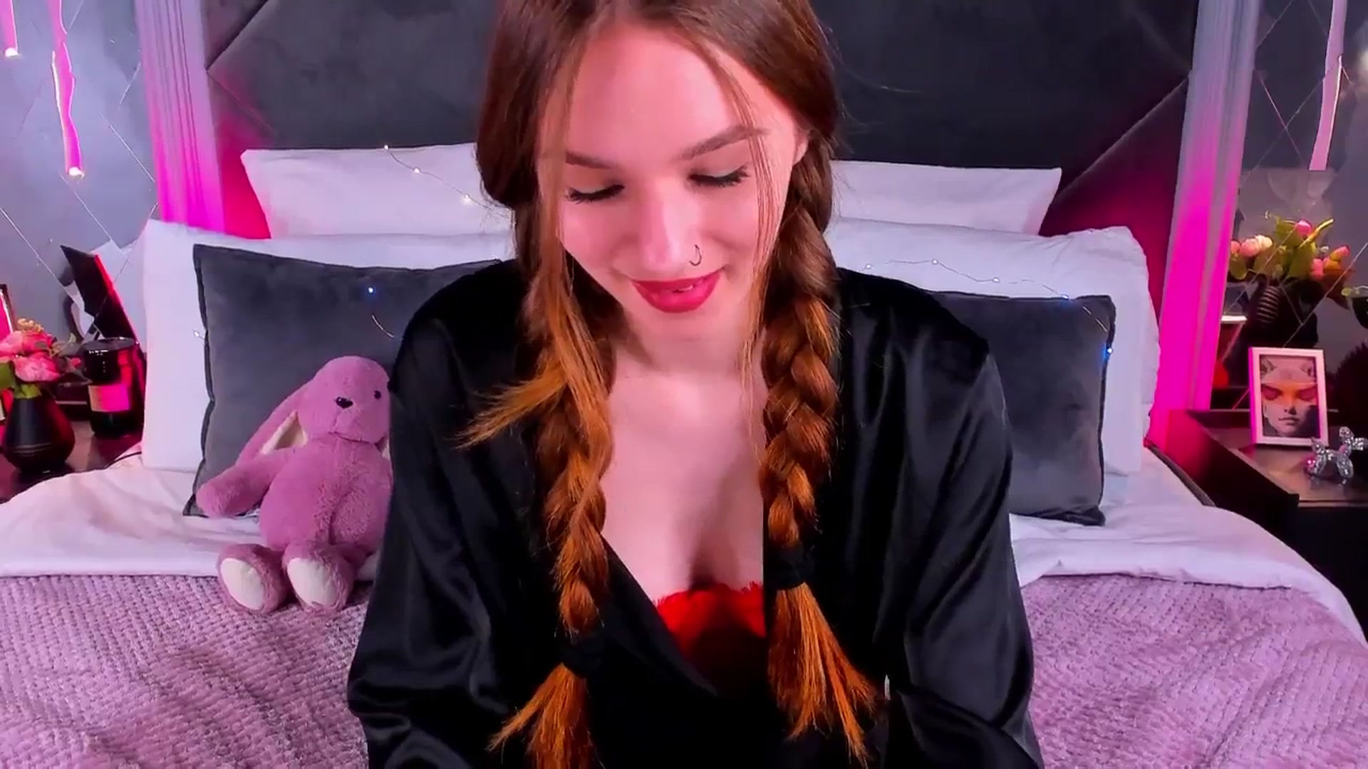 Gallery image thumbnail from Jessika18's myfreecams stream on, 04/29/2026, 13:37 image 10 of 20