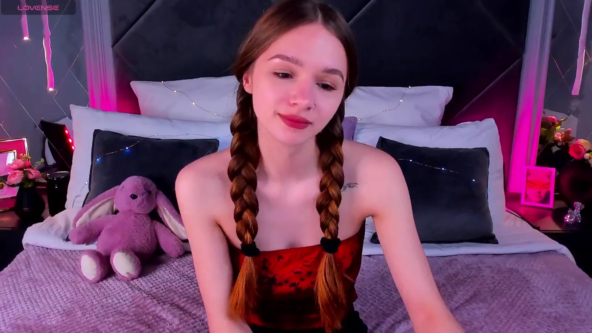 Gallery image thumbnail from Jessika18's myfreecams stream on, 05/01/2026, 12:16 image 5 of 20