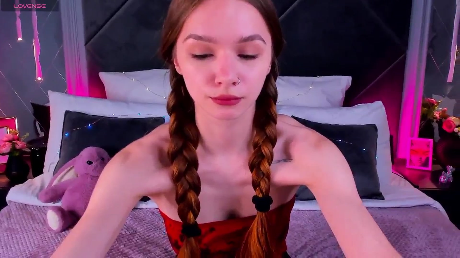 Gallery image thumbnail from Jessika18's myfreecams stream on, 05/01/2026, 12:39 image 15 of 20