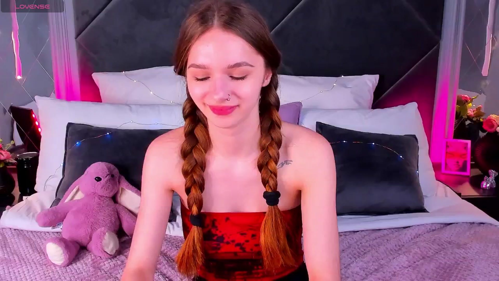 Gallery image thumbnail from Jessika18's myfreecams stream on, 05/01/2026, 15:38 image 12 of 20