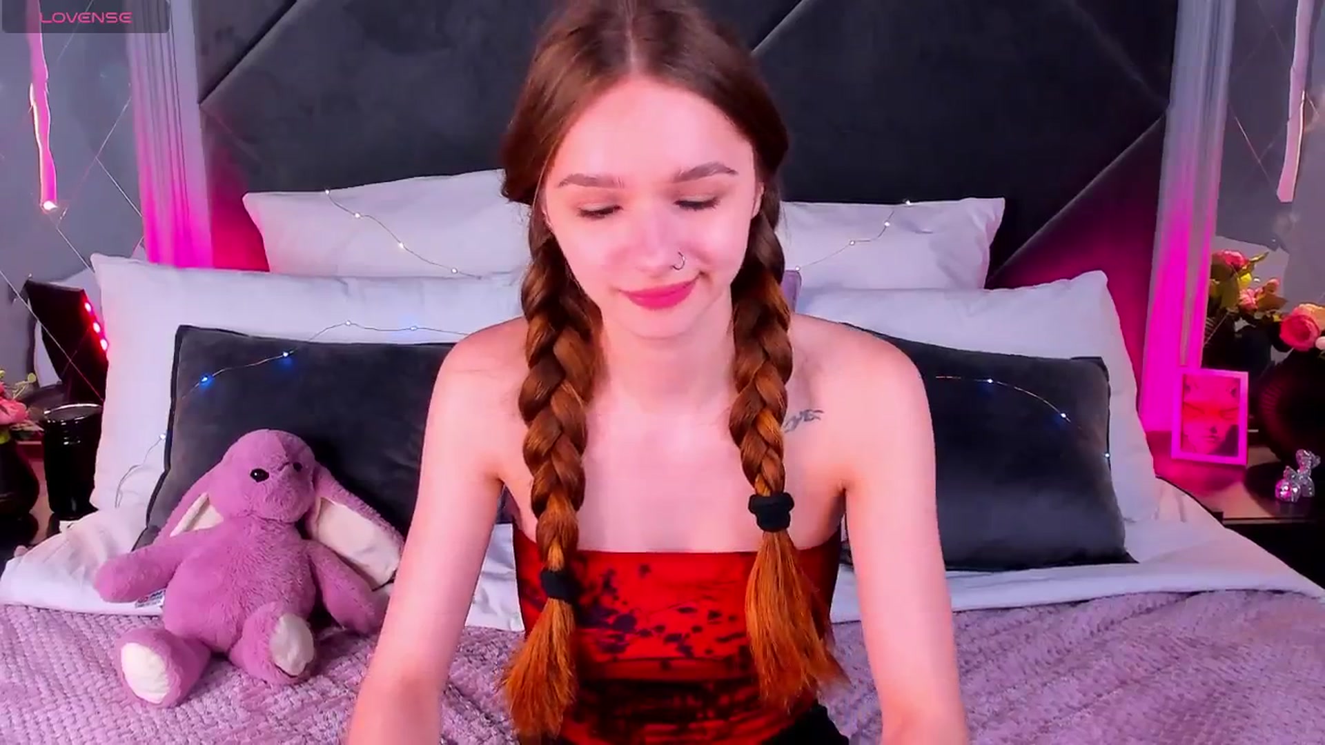 Gallery image thumbnail from Jessika18's myfreecams stream on, 05/01/2026, 15:38 image 13 of 20