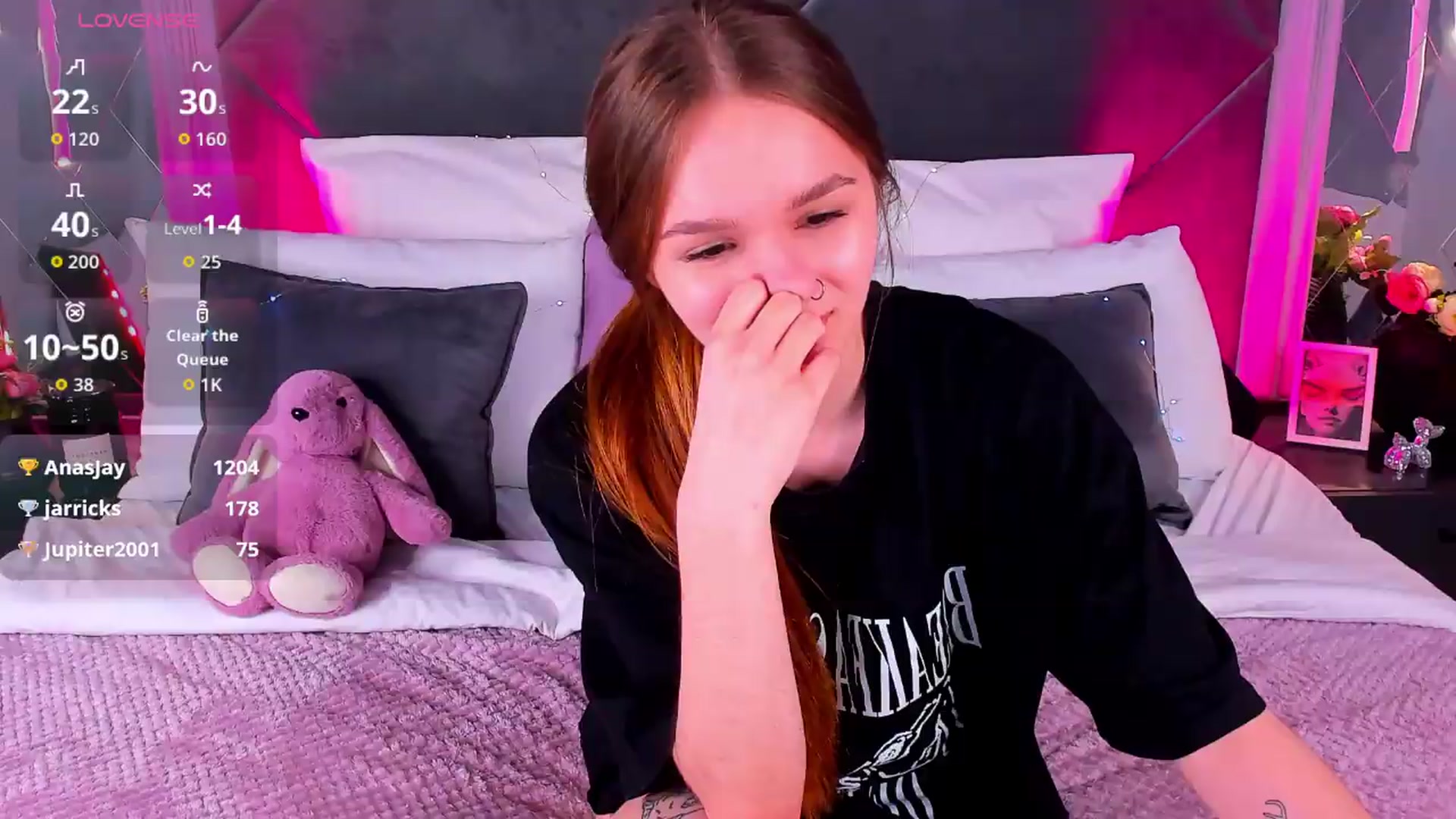 Gallery image thumbnail from Jessika18's myfreecams stream on, 05/06/2026, 16:22 image 15 of 20