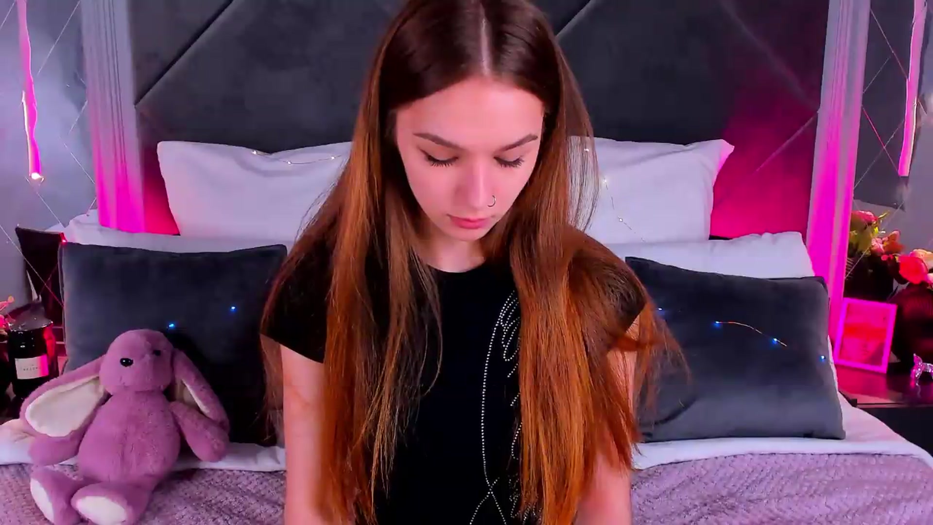 Gallery image thumbnail from Jessika18's myfreecams stream on, 05/08/2026, 12:31 image 18 of 20