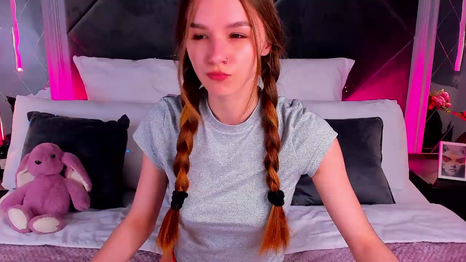 Gallery image thumbnail from Jessika18's myfreecams stream on, 05/12/2026, 19:39 image 8 of 20