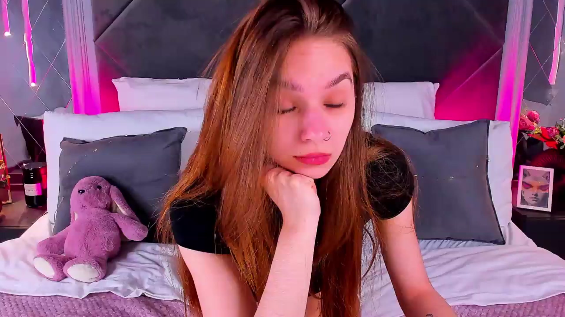 Gallery image thumbnail from Jessika18's myfreecams stream on, 05/16/2026, 13:50 image 1 of 20