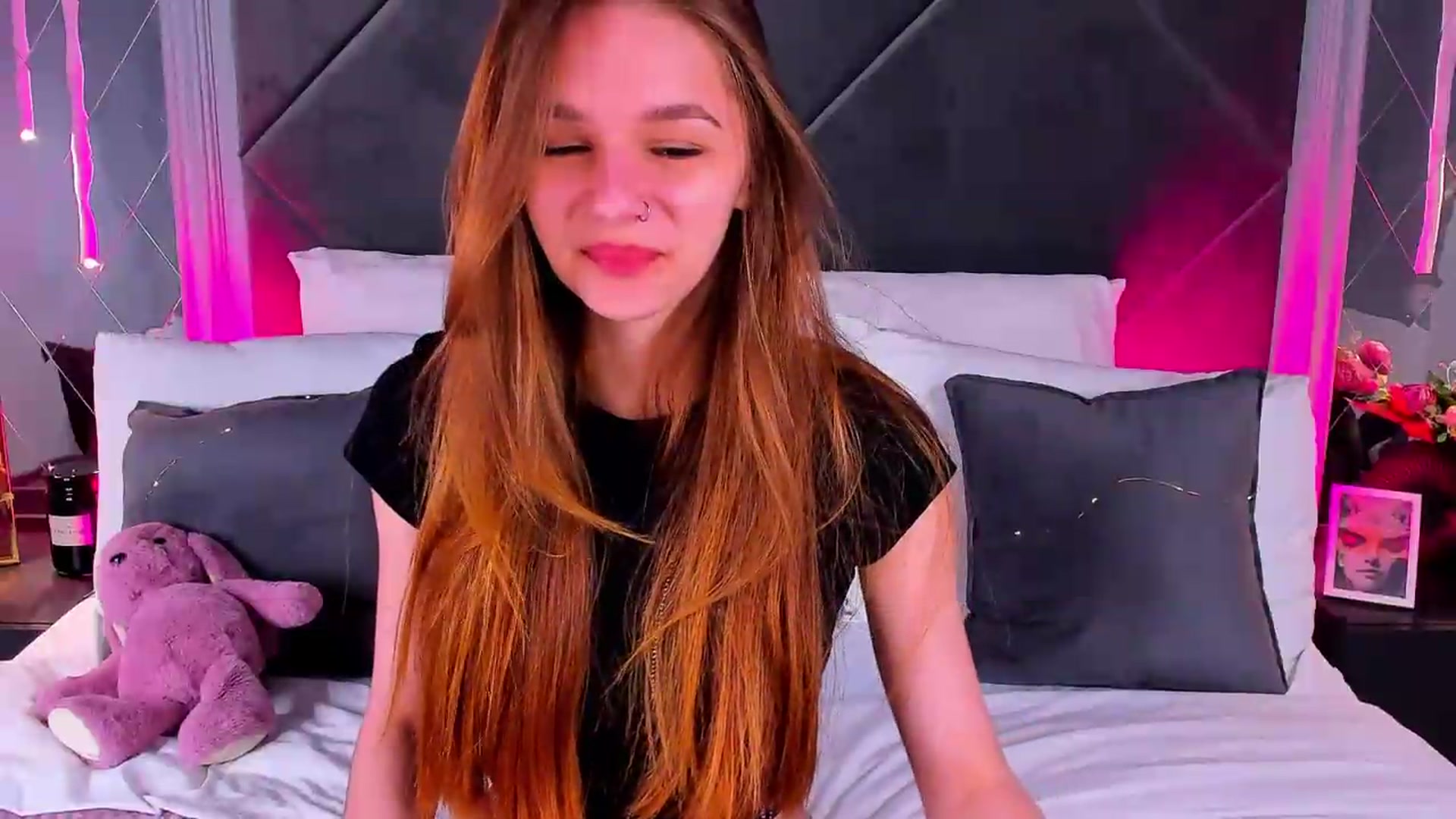 Gallery image thumbnail from Jessika18's myfreecams stream on, 05/16/2026, 16:06 image 4 of 20